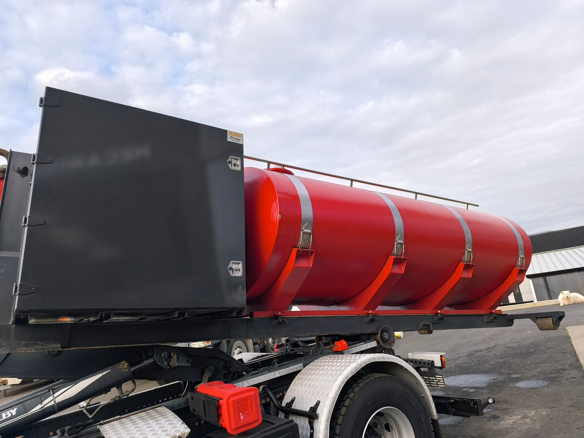 Citerne Ambert Bennes avec coffre Electrozingue