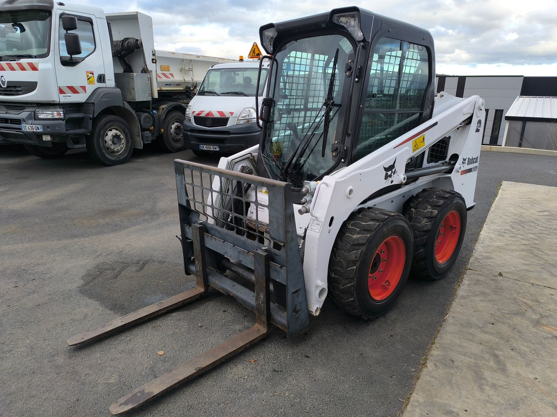 Bobcat S450