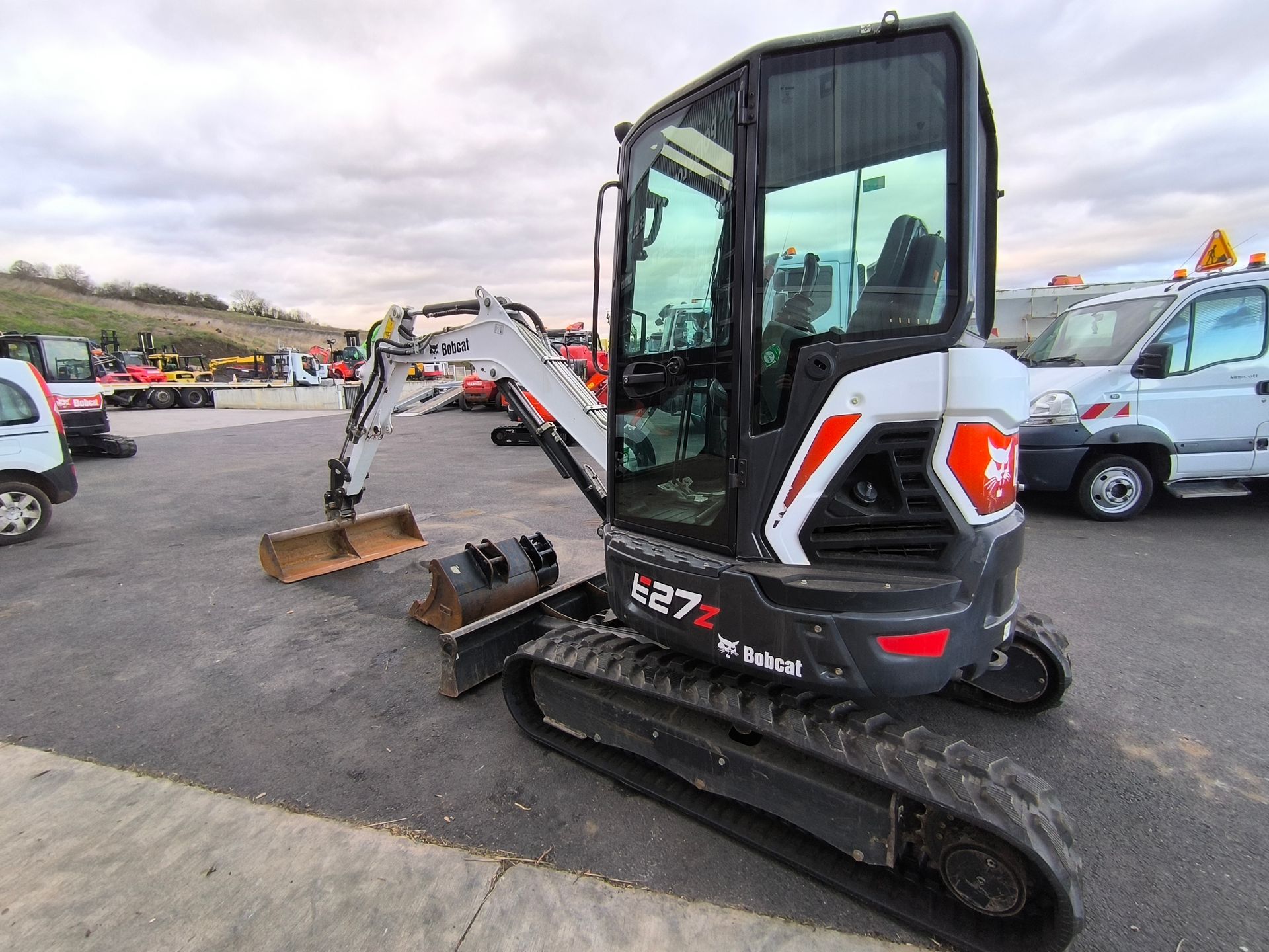 Mini pelle Bobcat E27Z