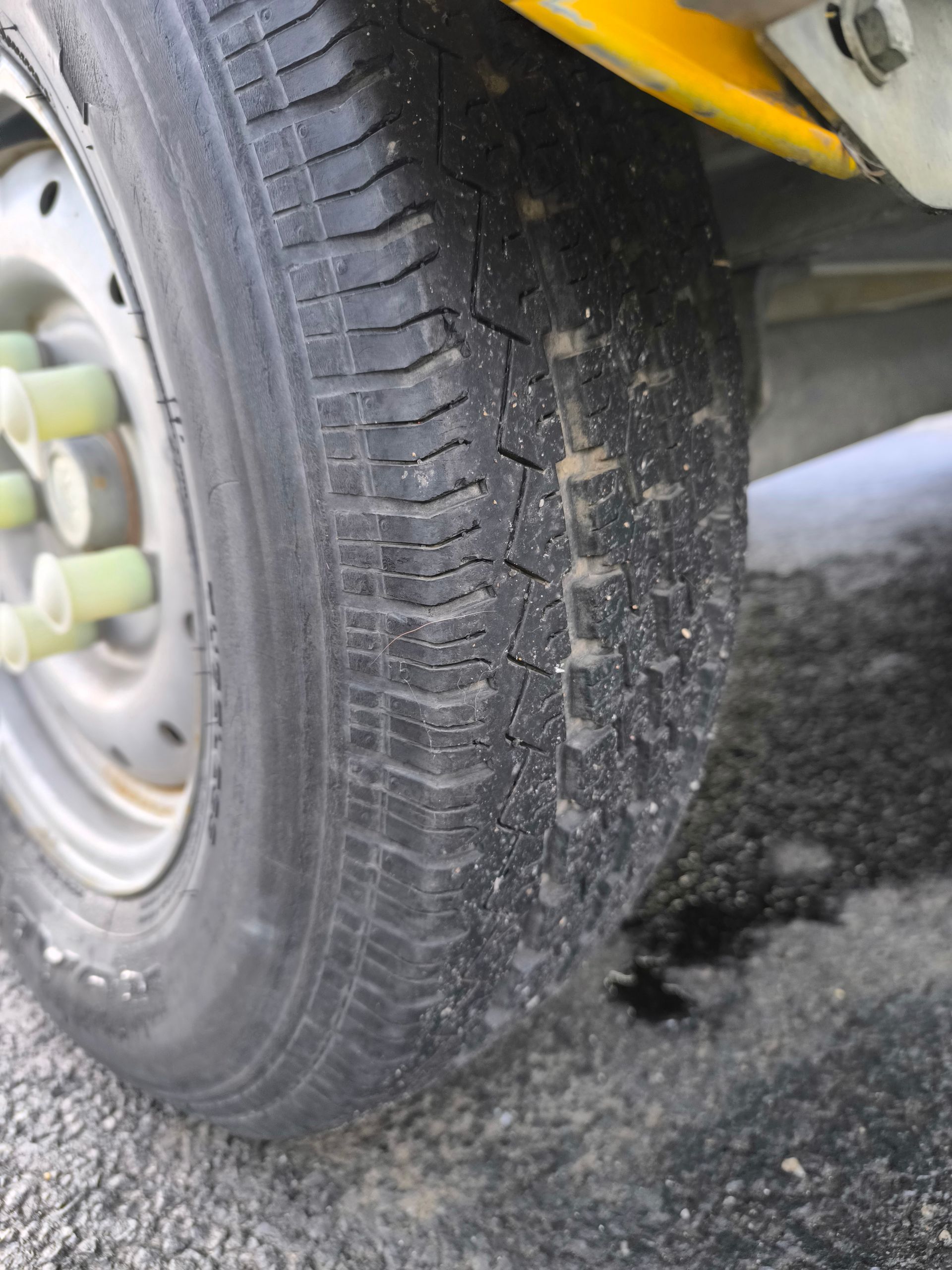 Abris de chantier 1 Essieu PTAC 1.3 Tonnes