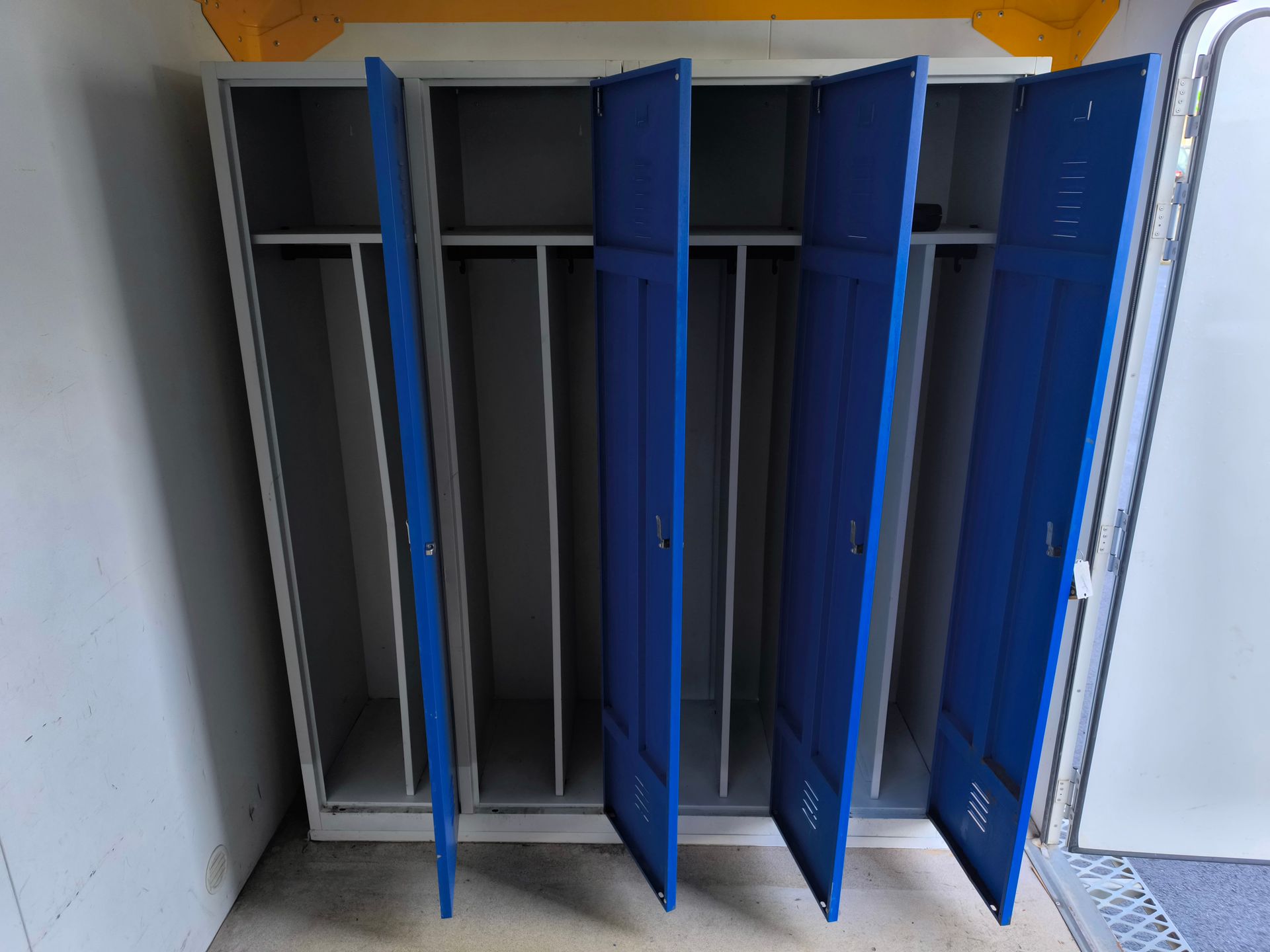 Abris de chantier 1 Essieu PTAC 1.3 Tonnes