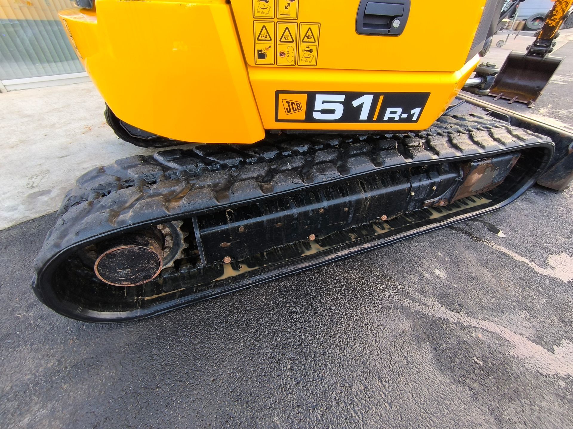 JCB 51R-1