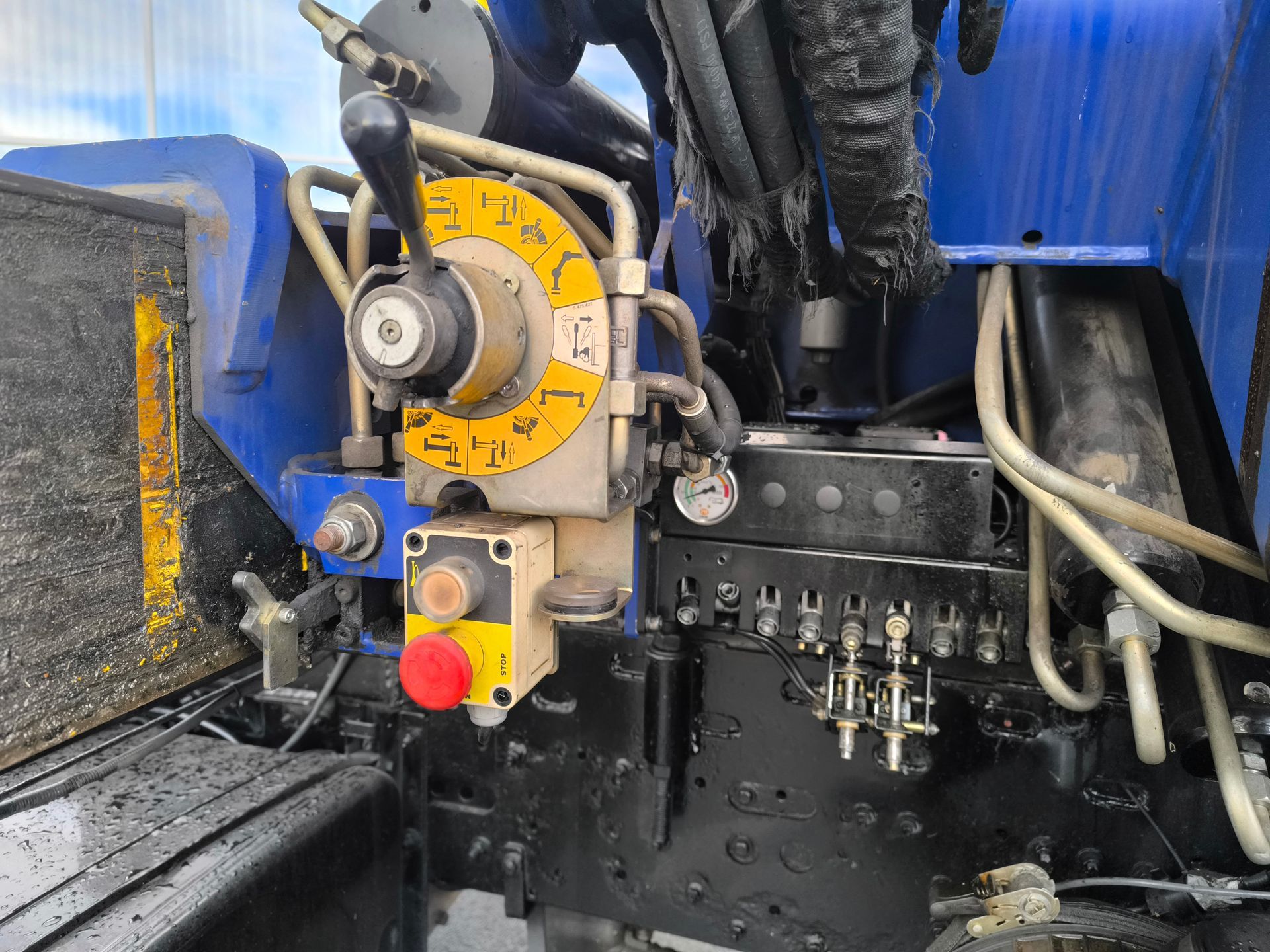 Renault Kerax 380 ampliroll grue