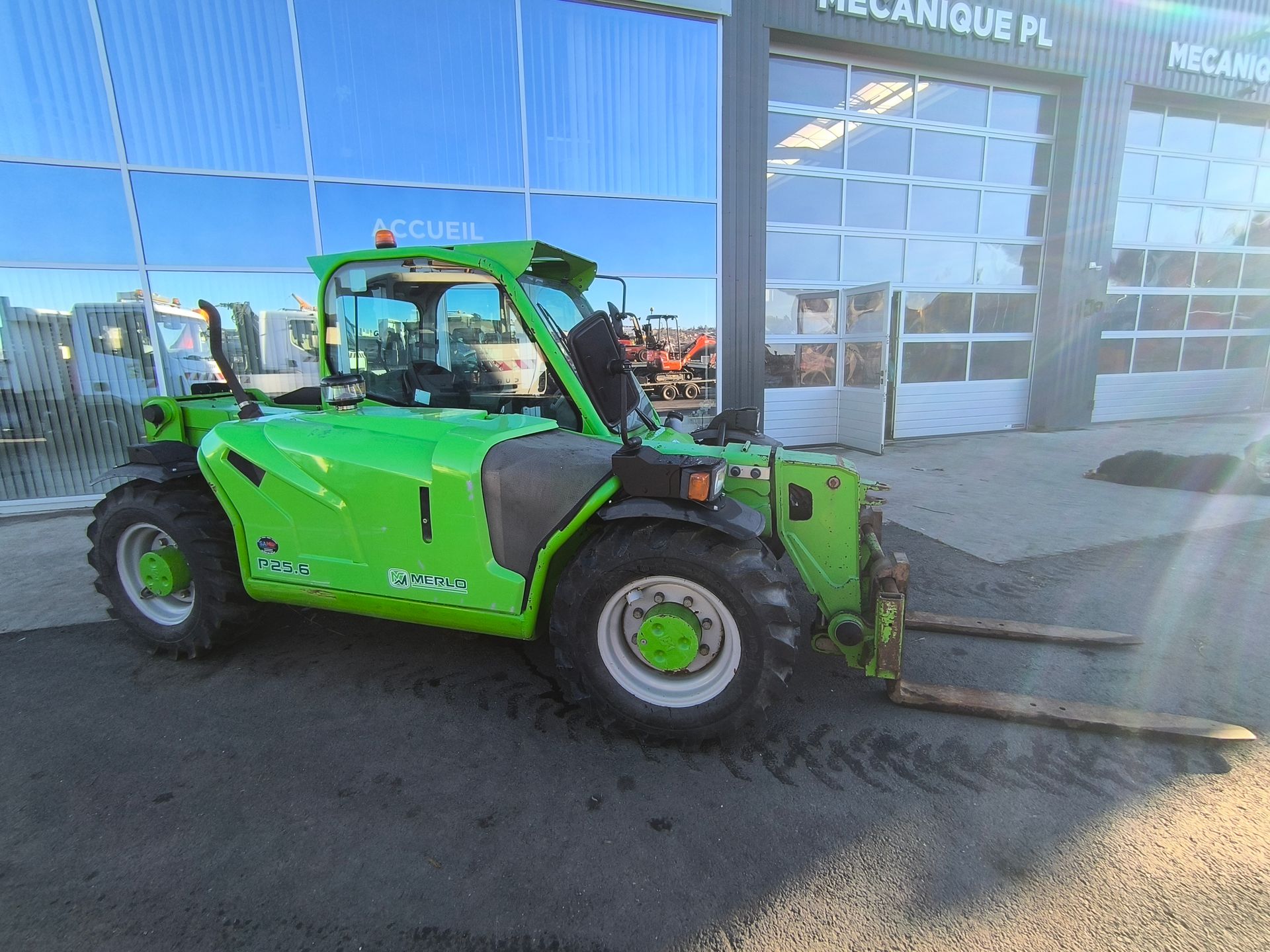 Merlo P25.6