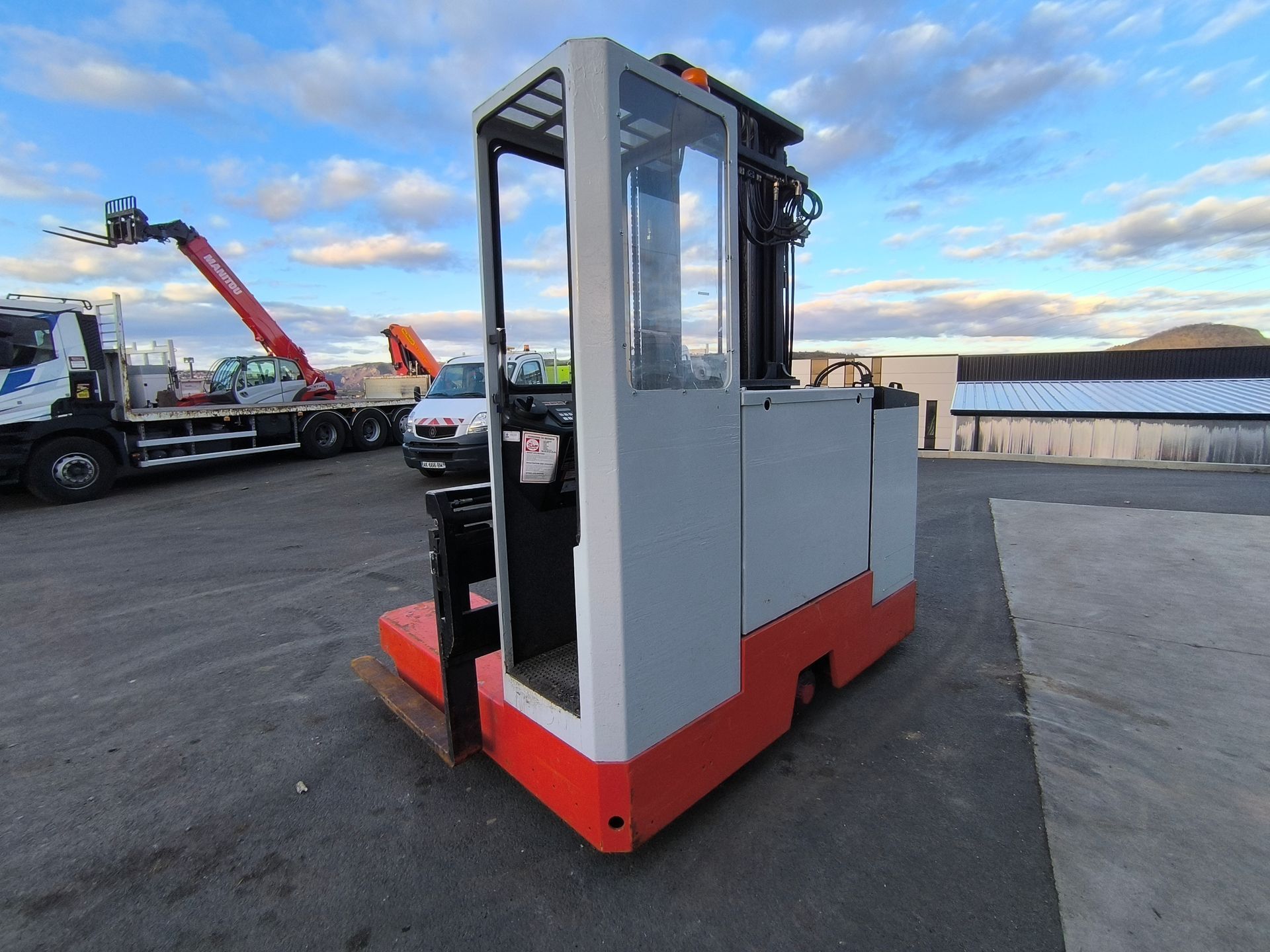 AMLAT Multidirectionnel