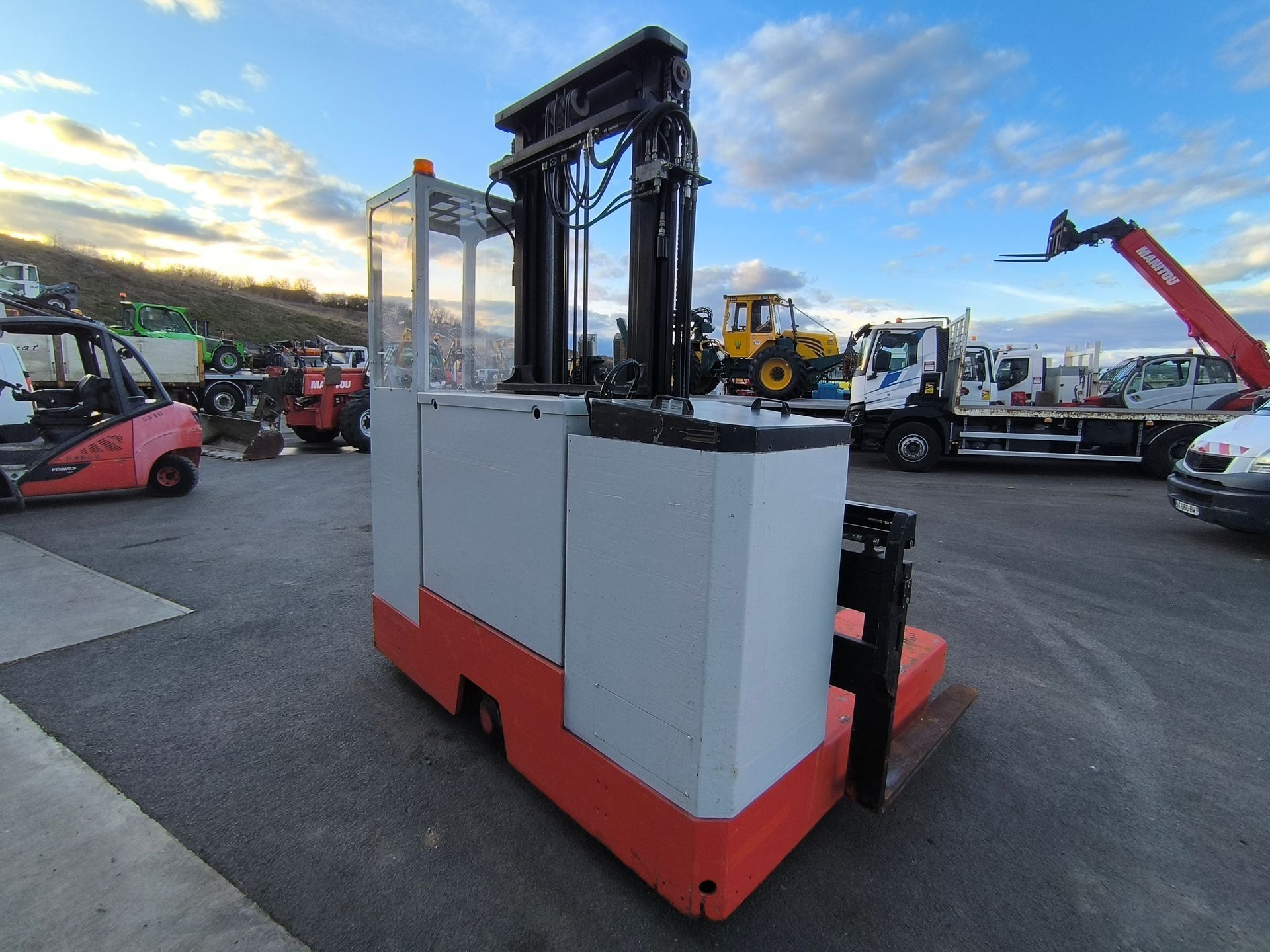 AMLAT Multidirectionnel