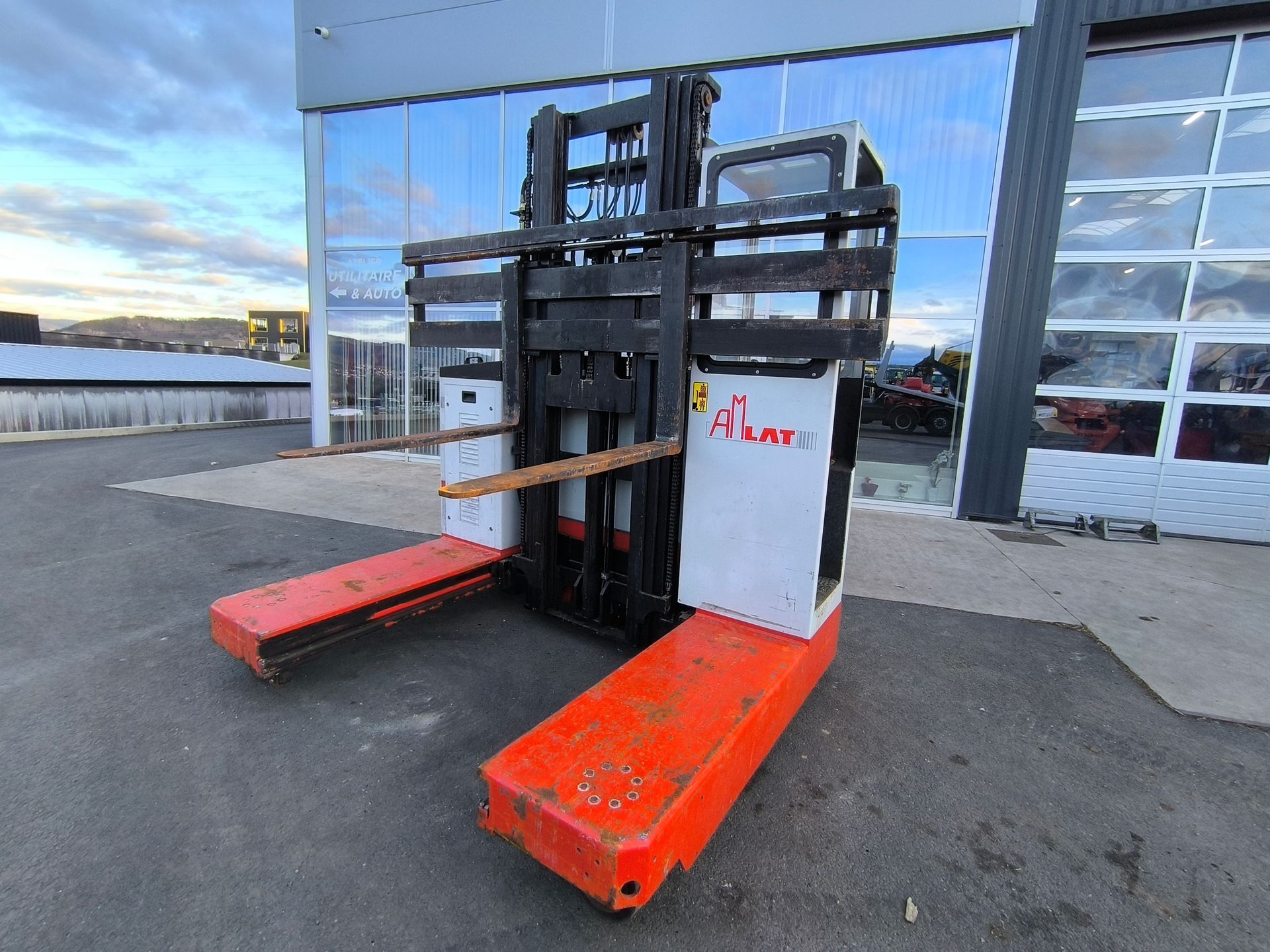 AMLAT Multidirectionnel