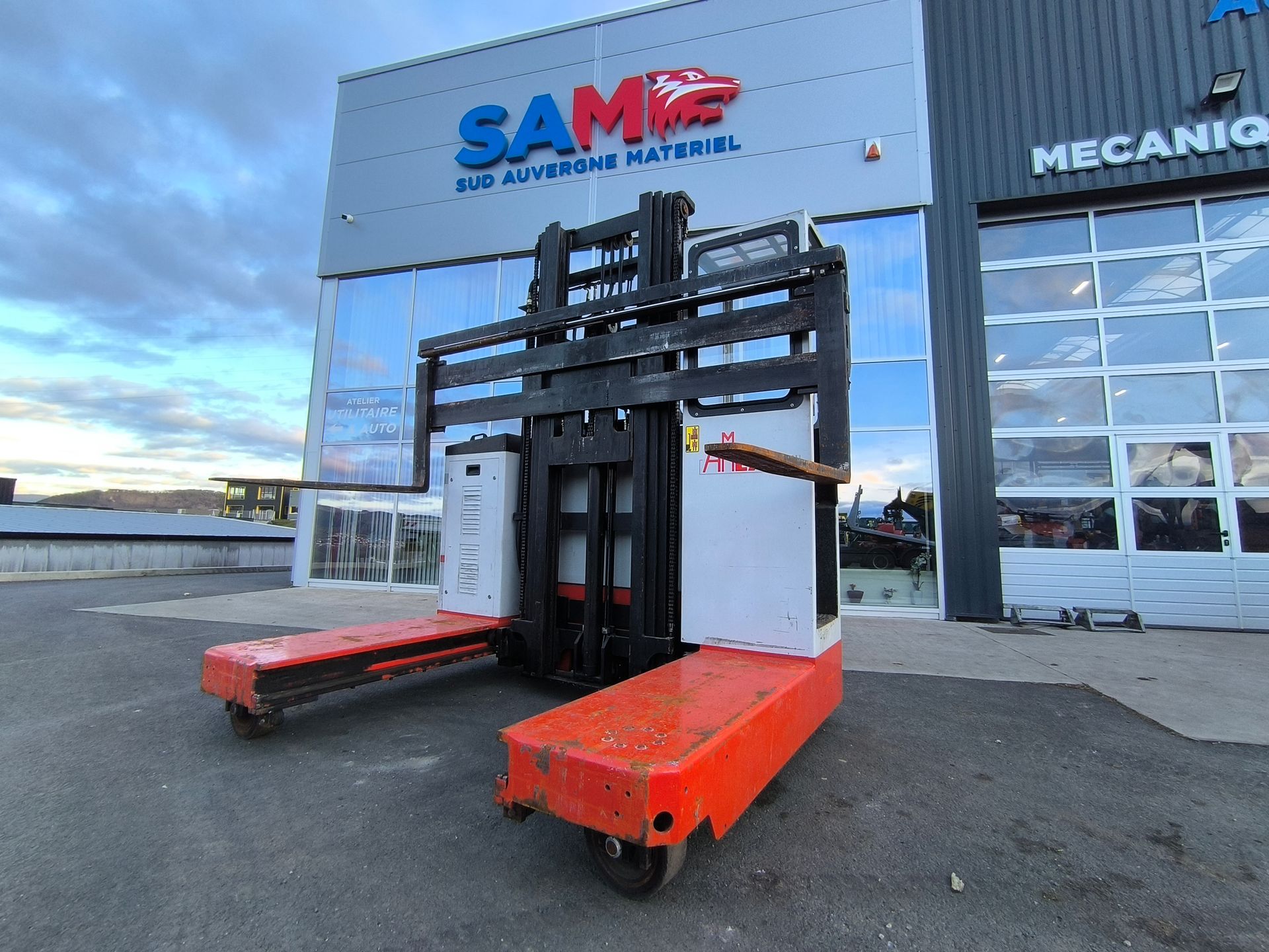 AMLAT Multidirectionnel