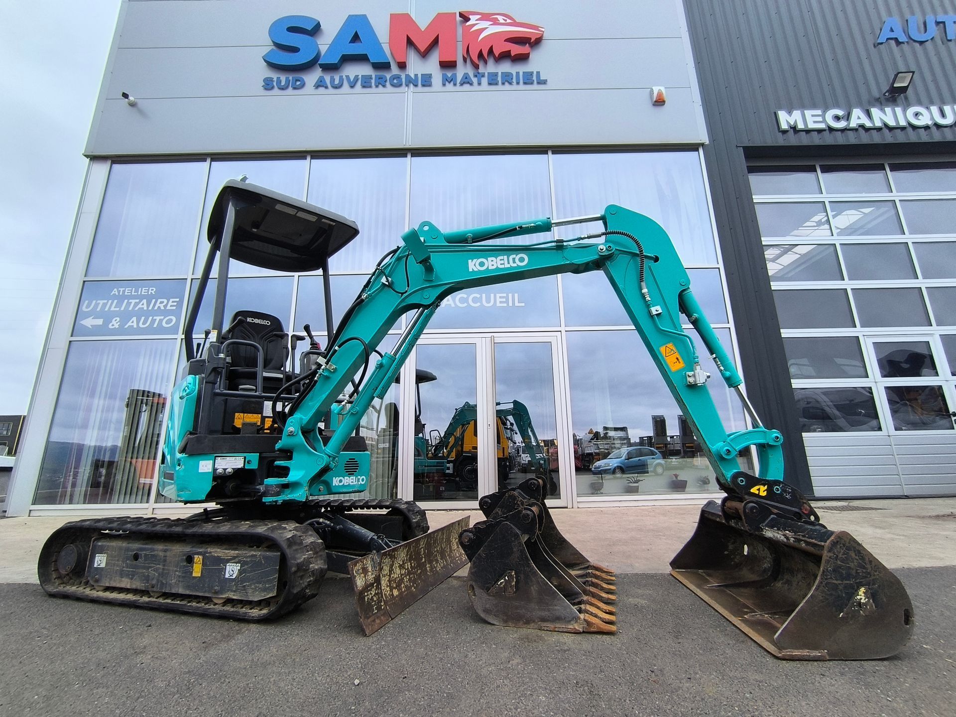 Kobelco SK17SR-3E