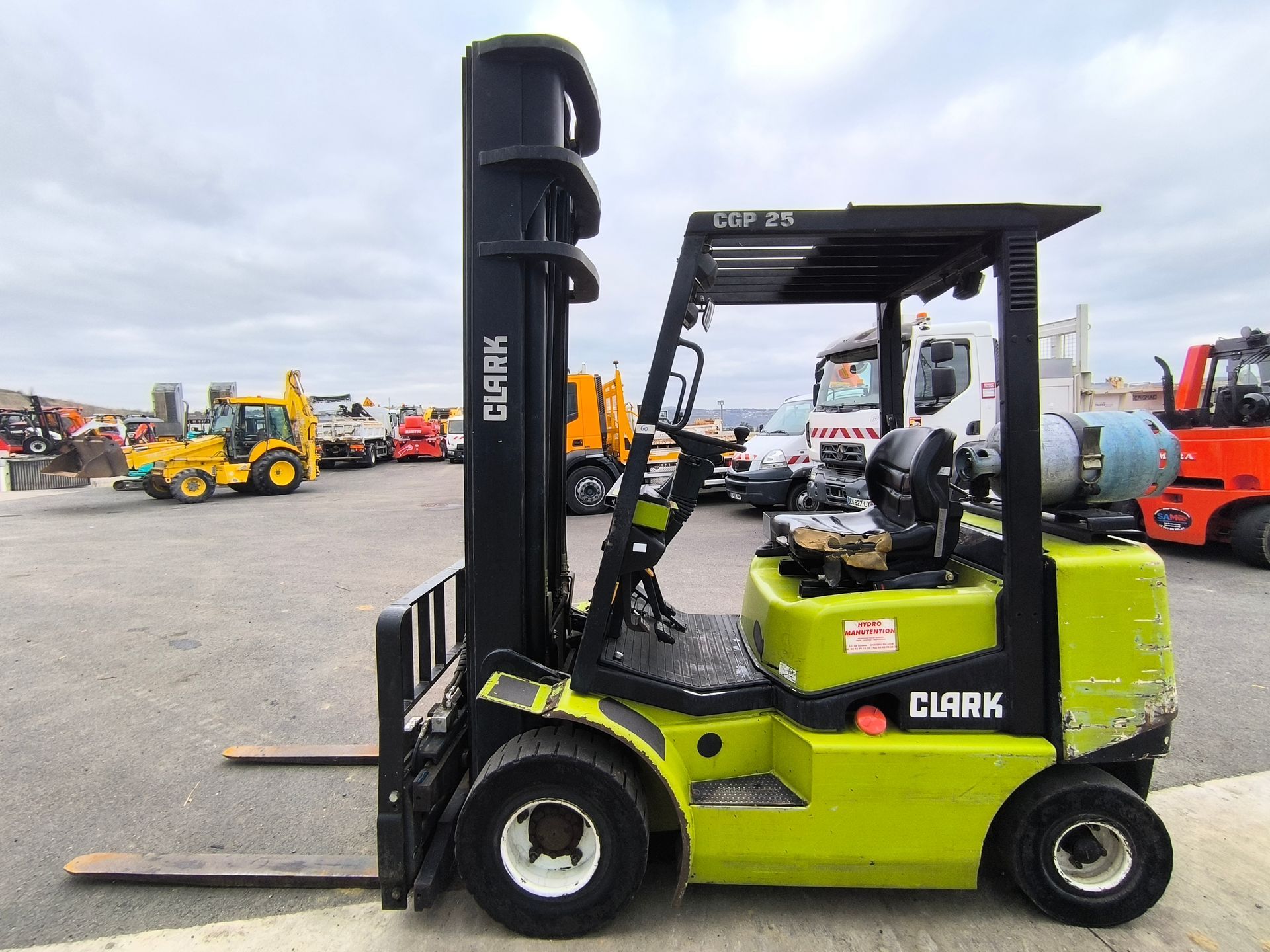 Chariot élévateur Clark CGP 25