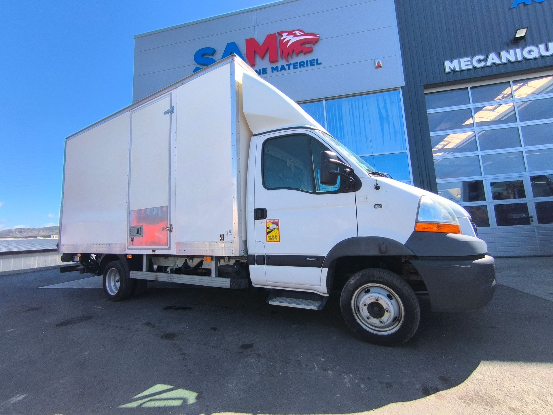 Renault Master 160 DCI VL + Hayon