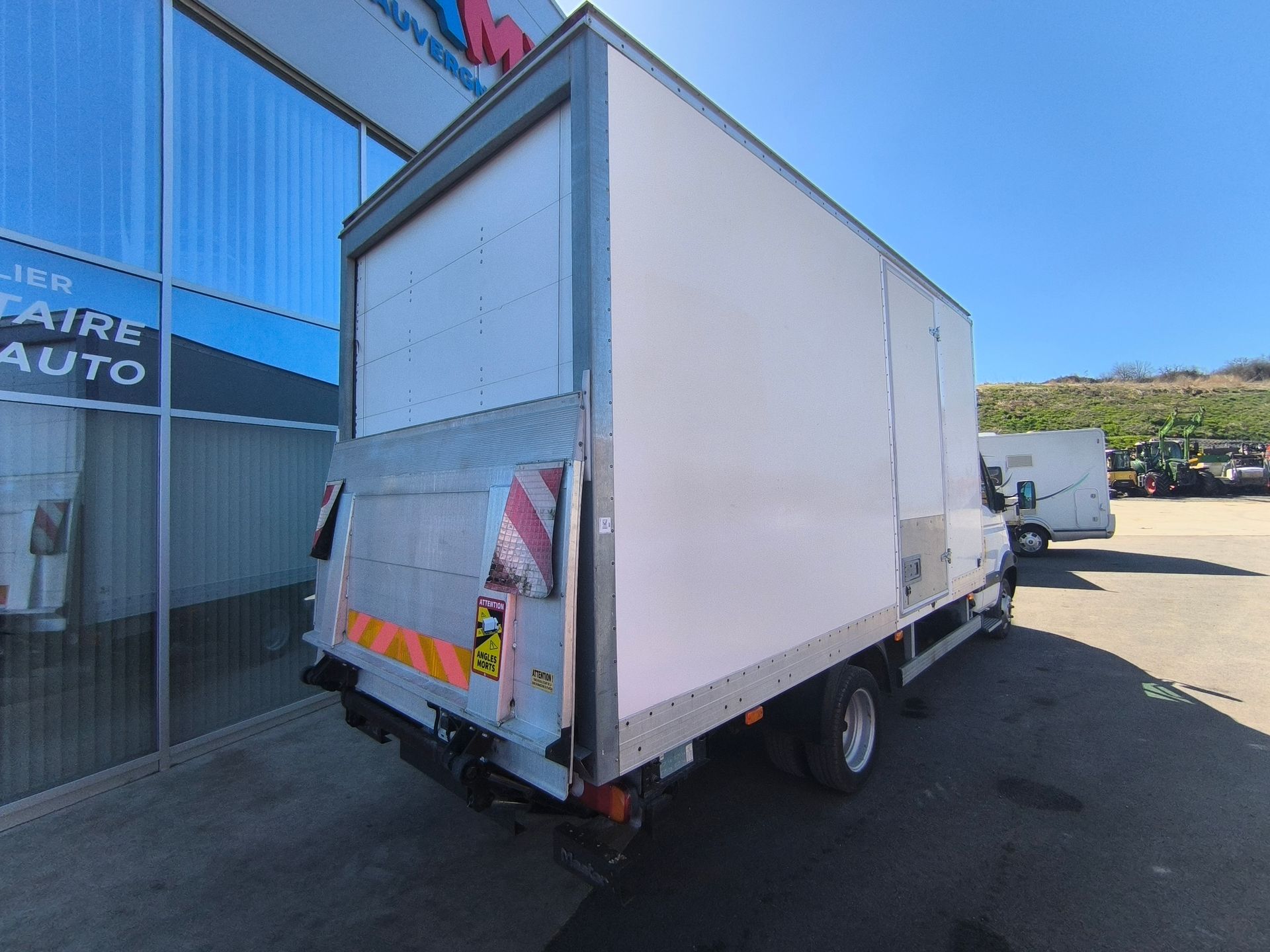 Renault Master 160 DCI VL + Hayon