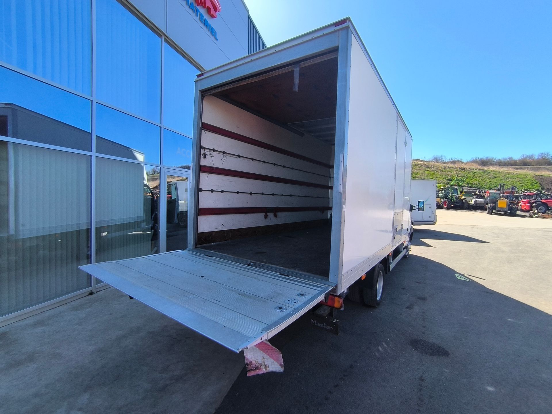 Renault Master 160 DCI VL + Hayon