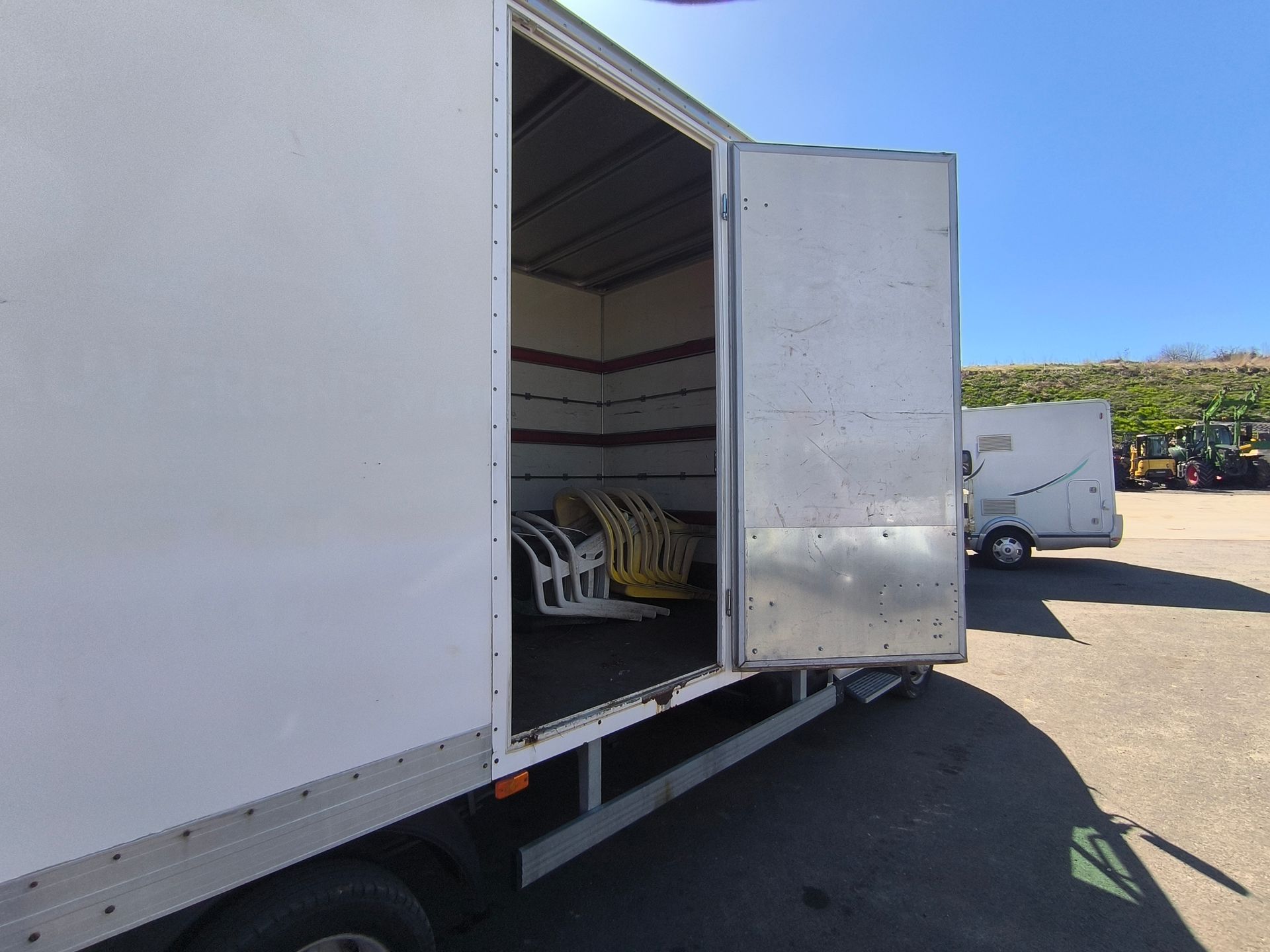 Renault Master 160 DCI VL + Hayon