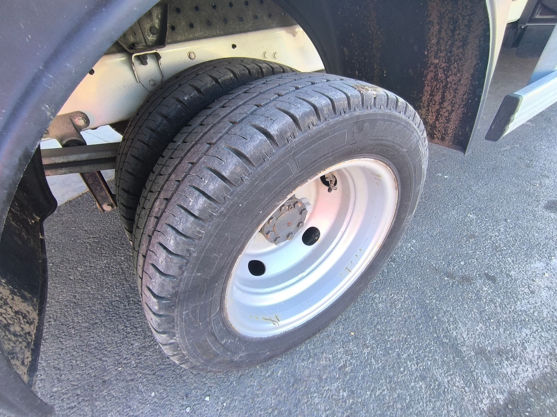 Renault Master 160 DCI VL + Hayon