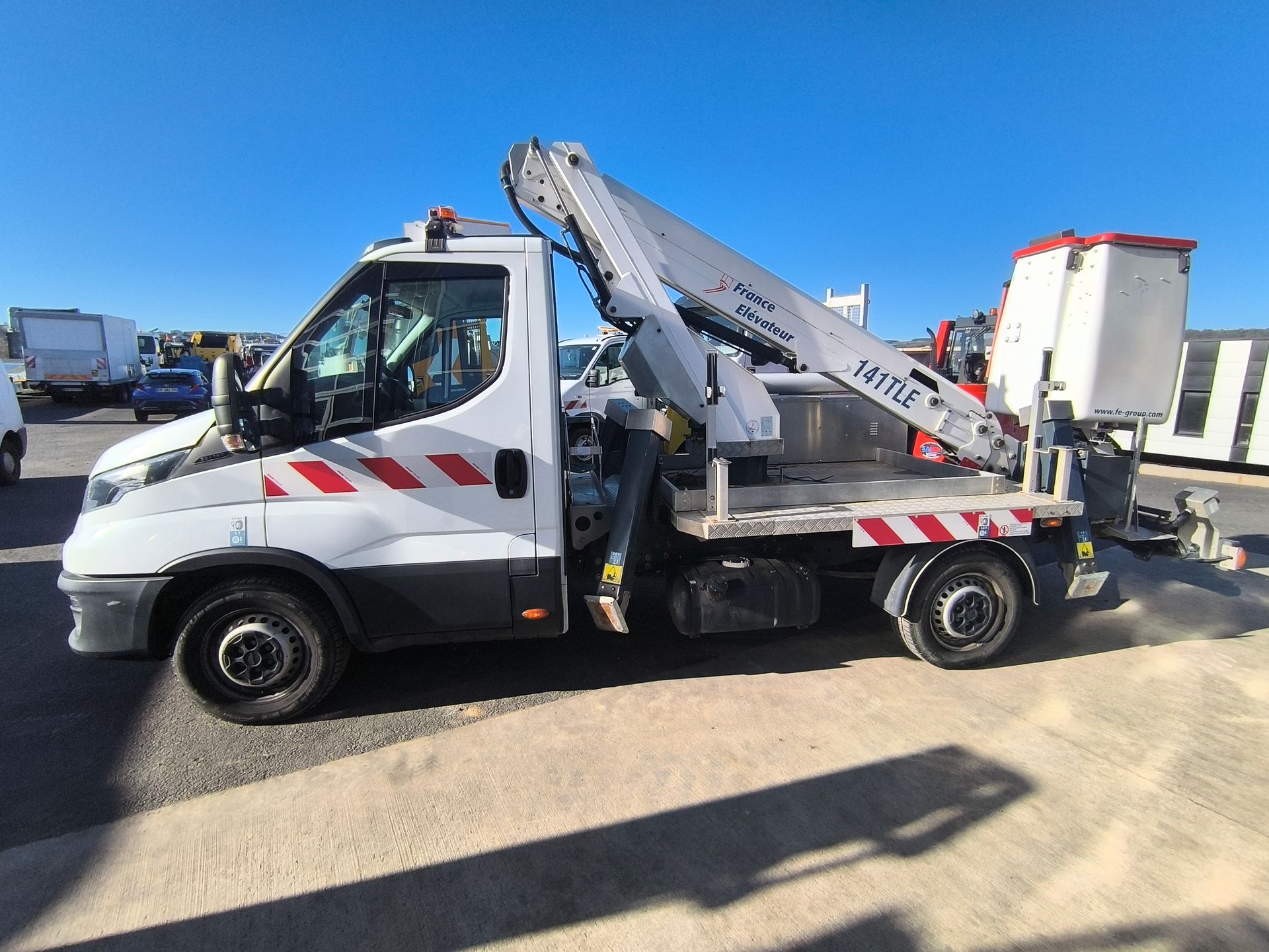 Iveco Daily 35S14H avec Nacelle 141 TLE