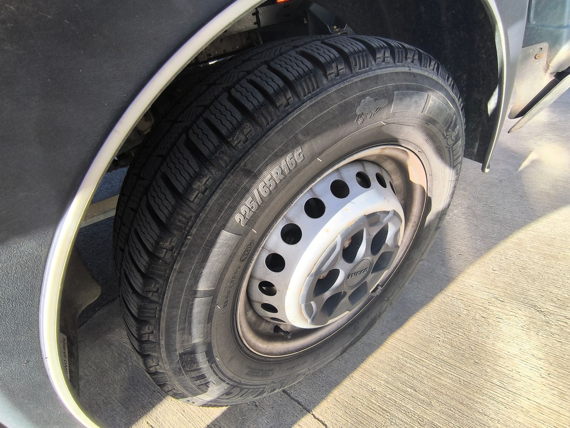 Iveco Daily 35S14H avec Nacelle 141 TLE