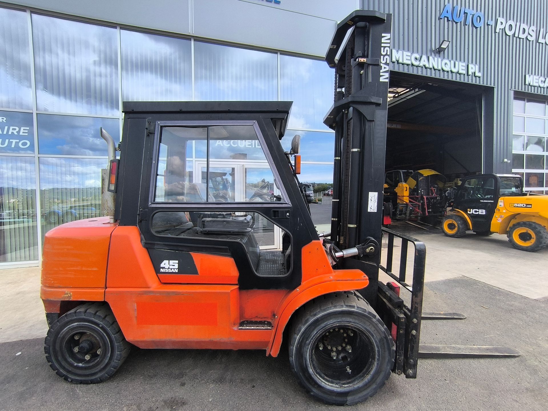 Chariot élévateur Nissan 4.5 T