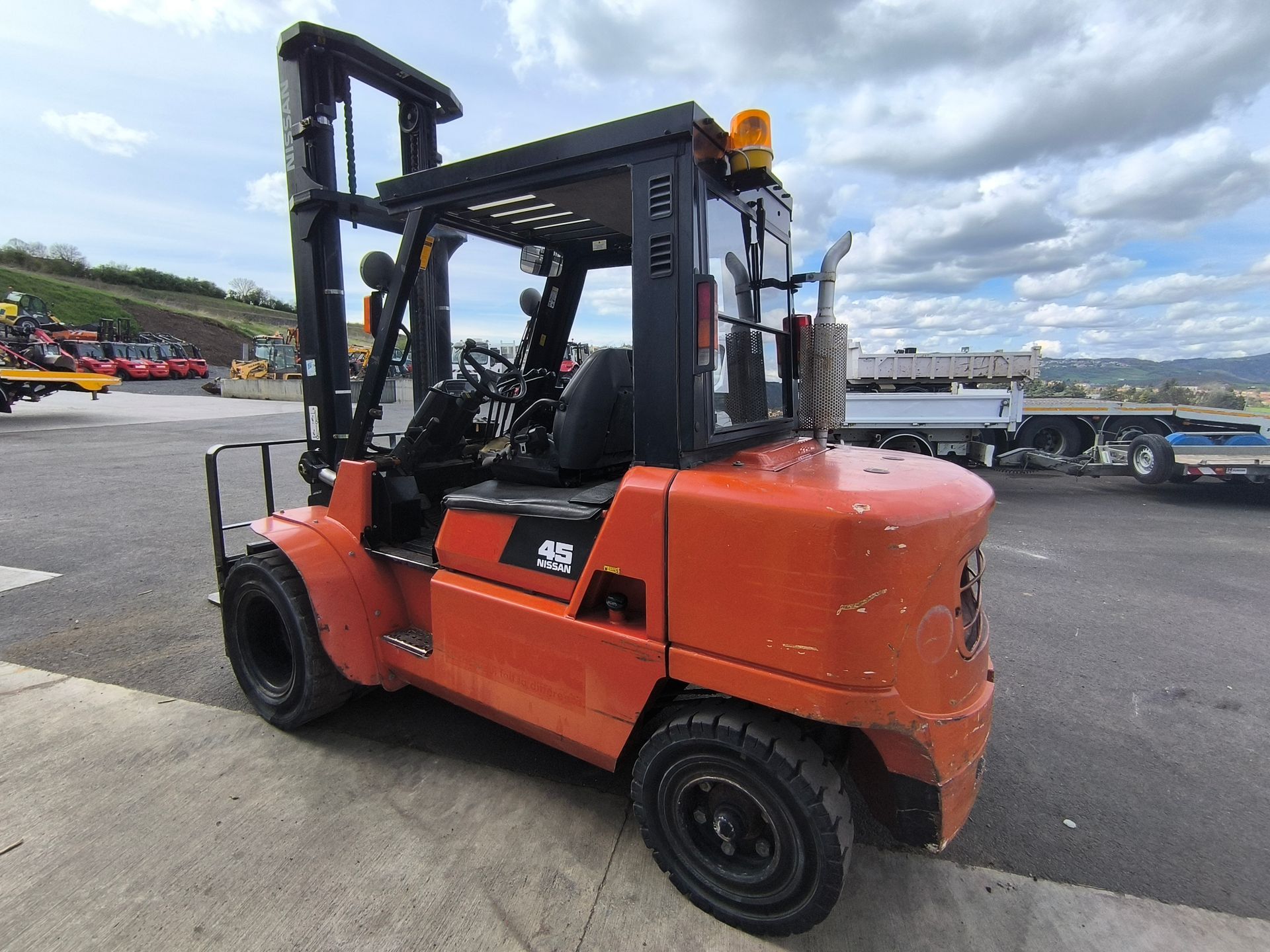 Chariot élévateur Nissan 4.5 T