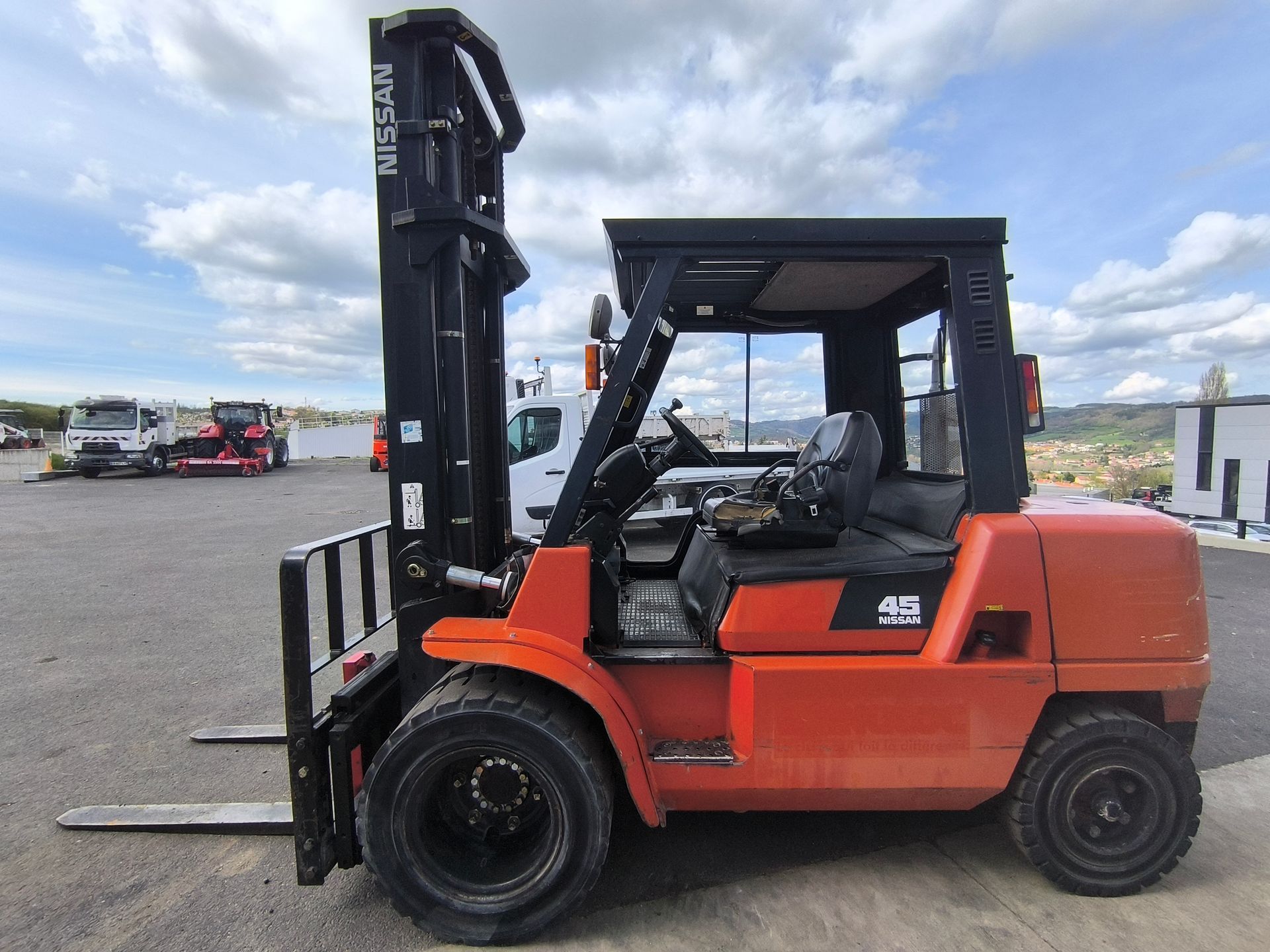 Chariot élévateur Nissan 4.5 T