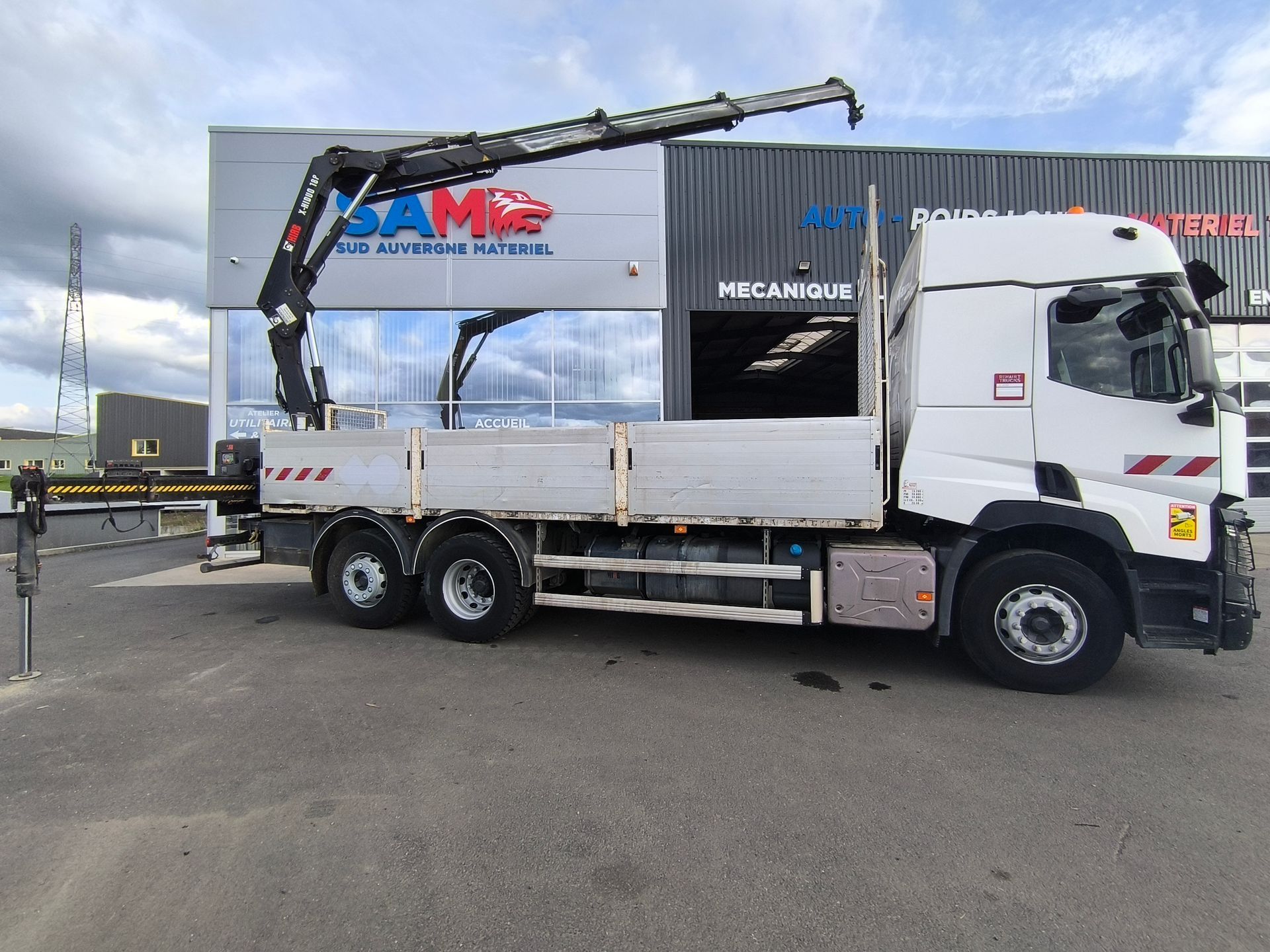 Renault C 430 P Grue Hiab 10m