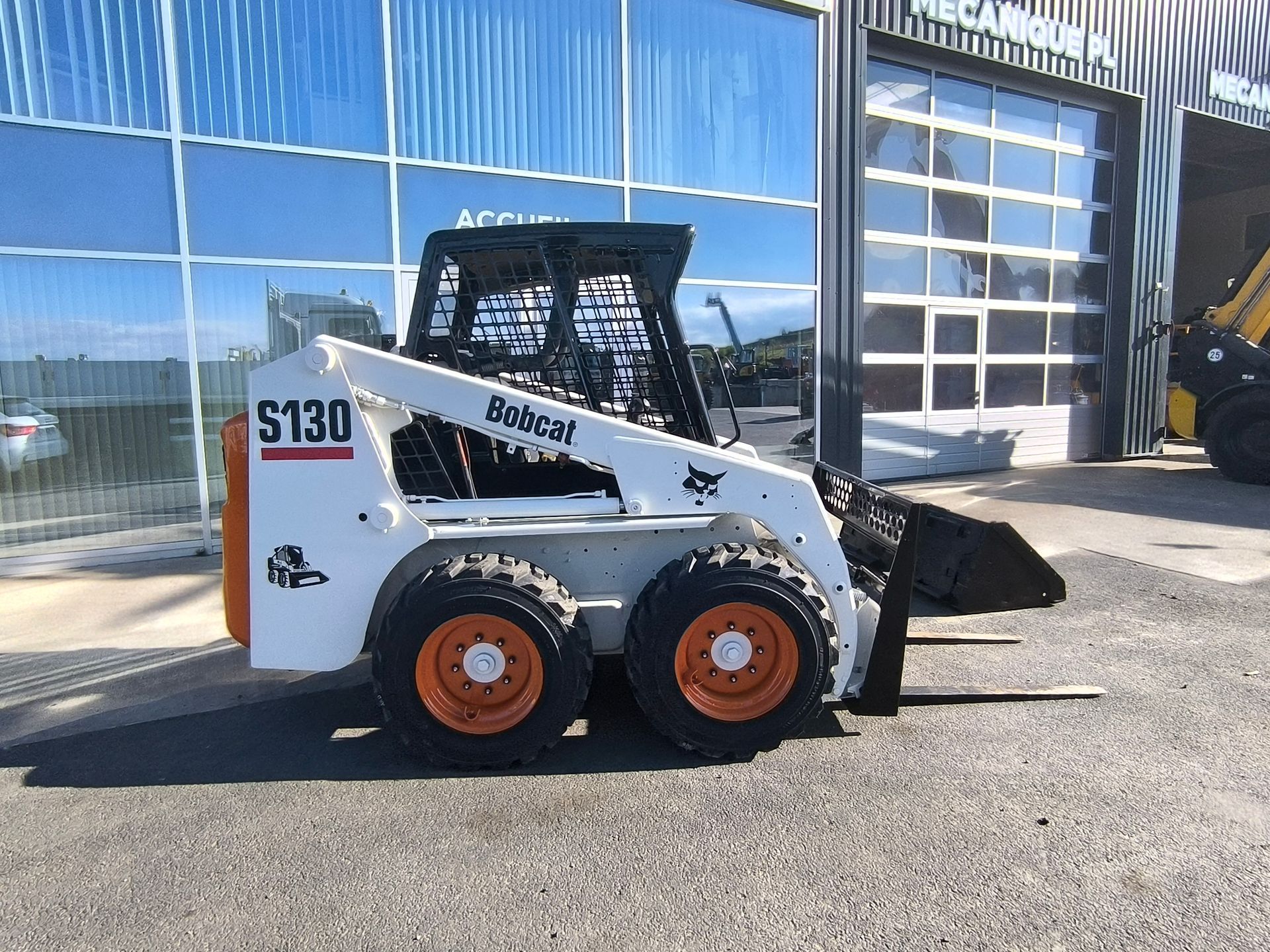 Chargeur Bobcat S130