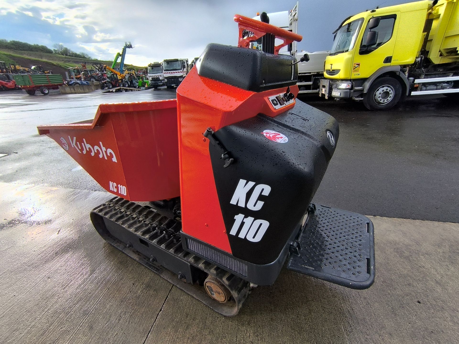 BROUETTE A CHENILLE KUBOTA KC 110