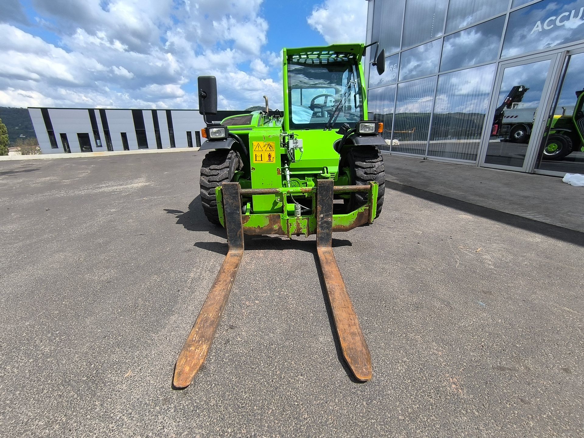 Merlo P27.6 PLUS