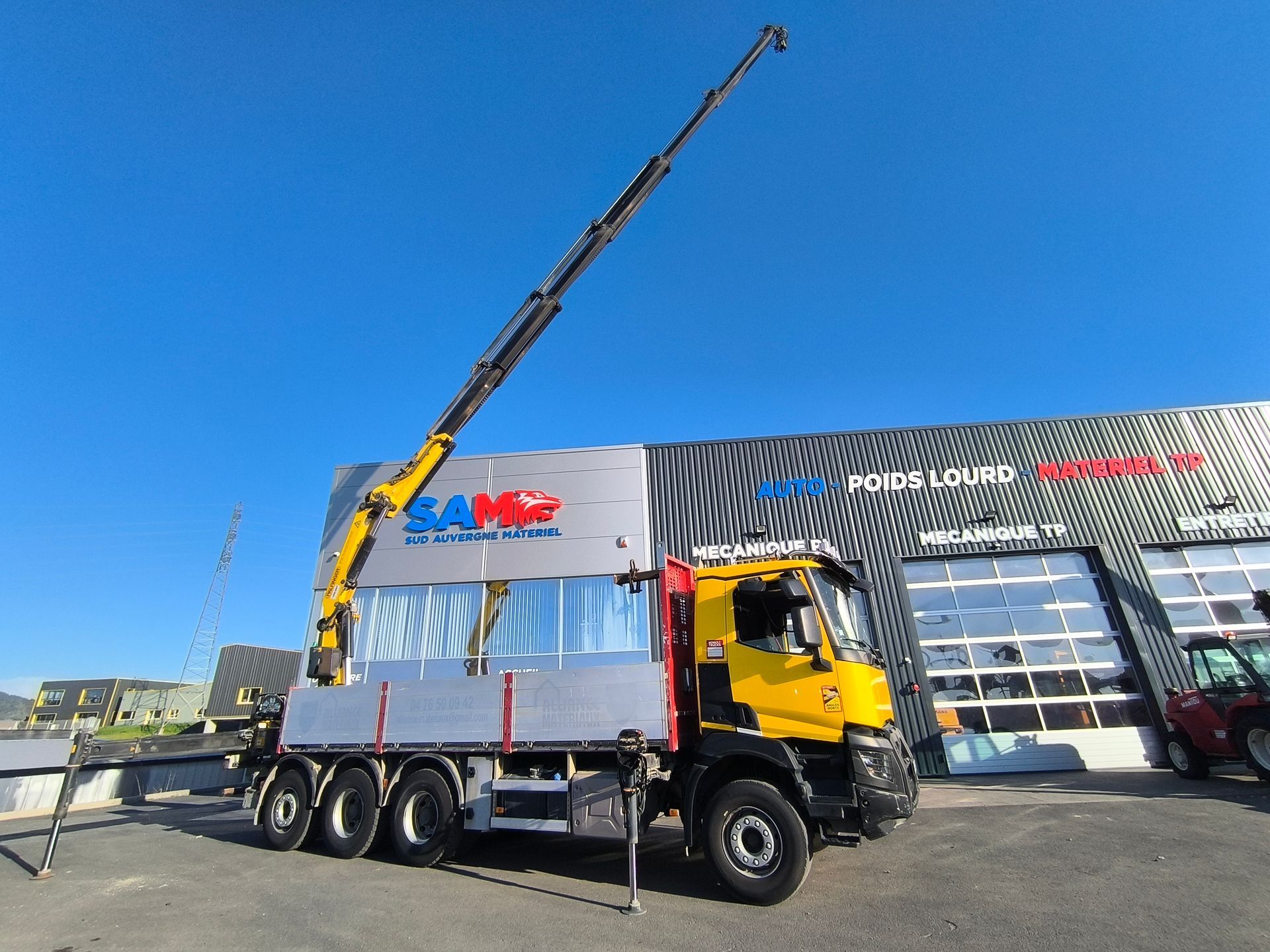 Renault C 520 grue Palfinger PK 34