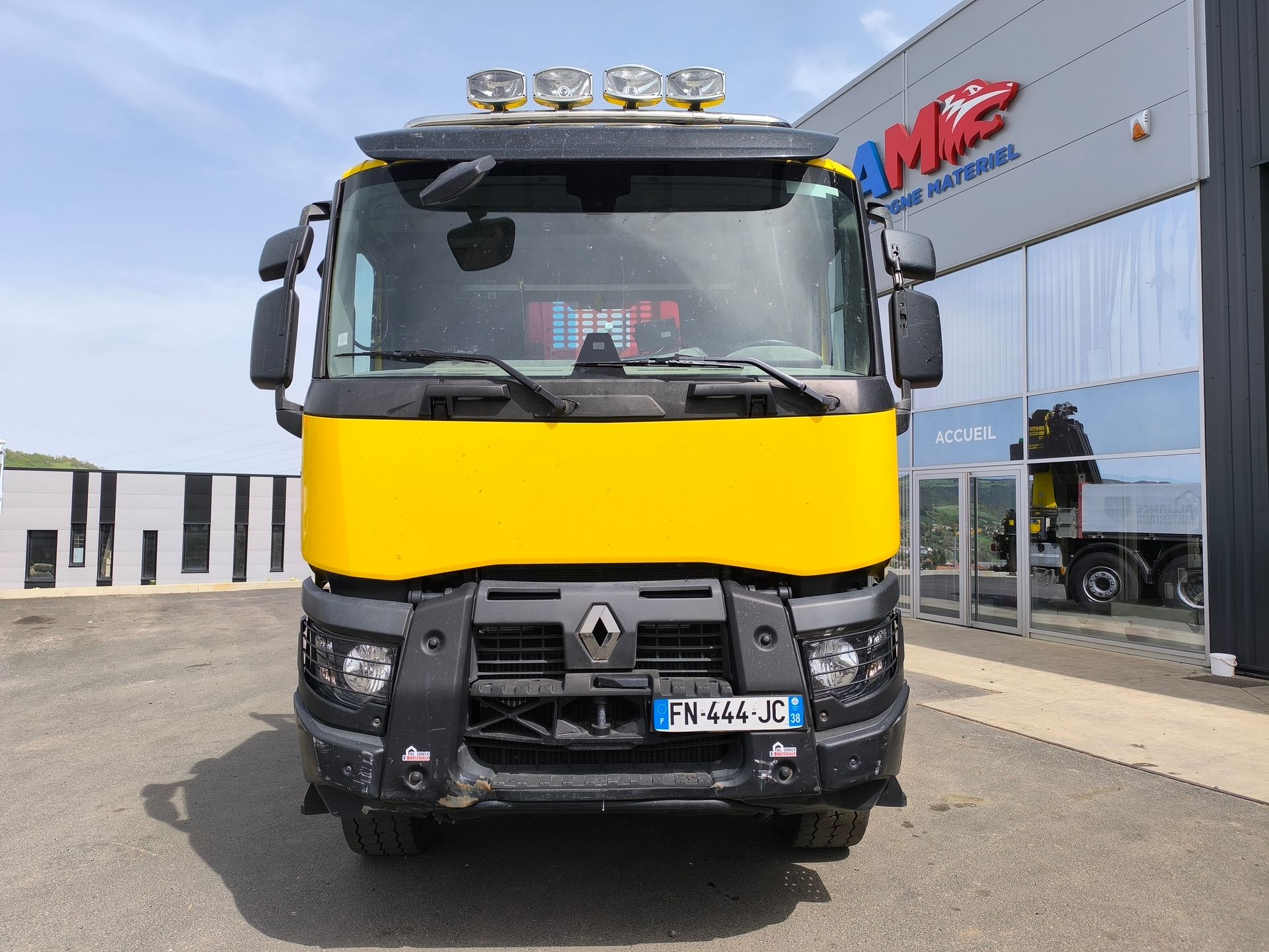 Renault C 520 grue Palfinger PK 34