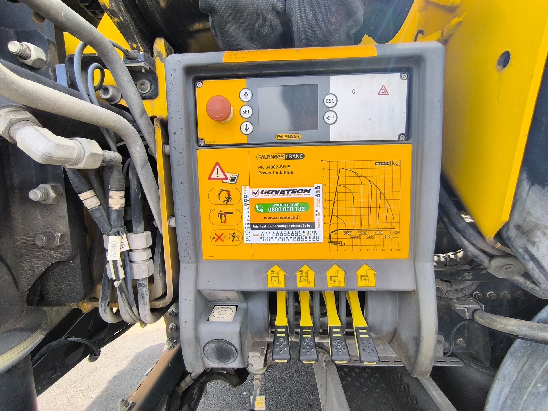 Renault C 520 grue Palfinger PK 34