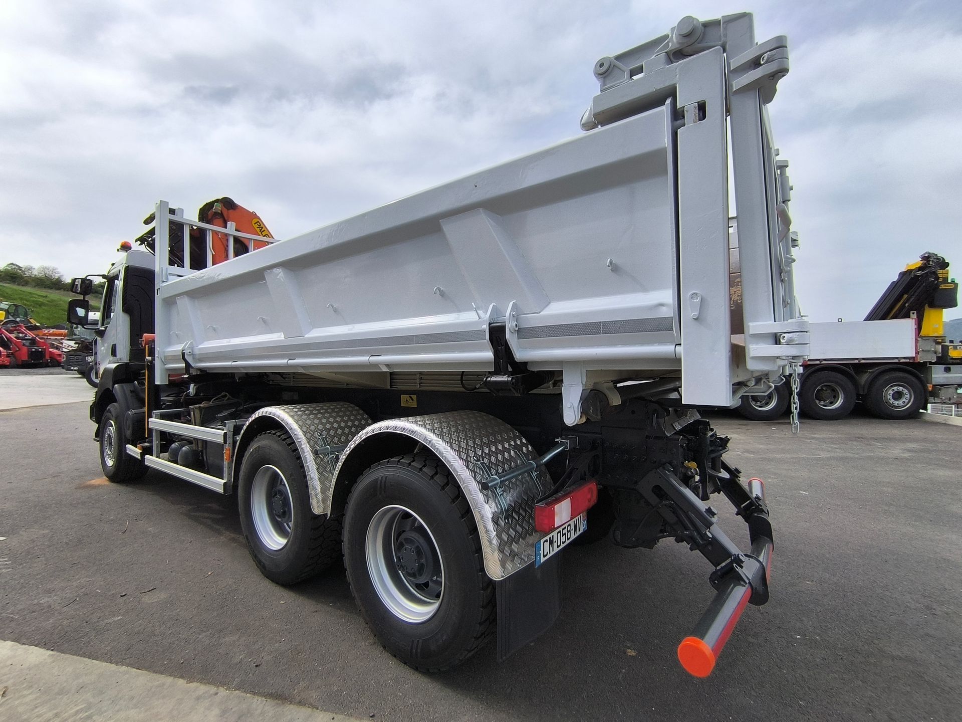 Renault Kerax 460 grue Palfinger PK 20