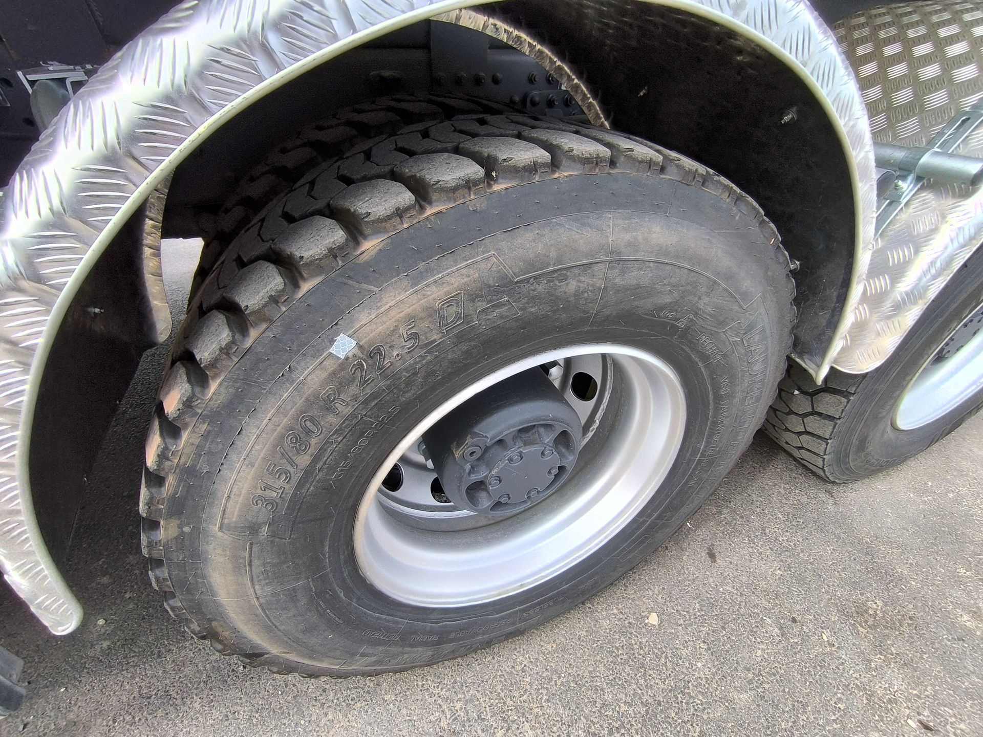 Renault Kerax 460 grue Palfinger PK 20