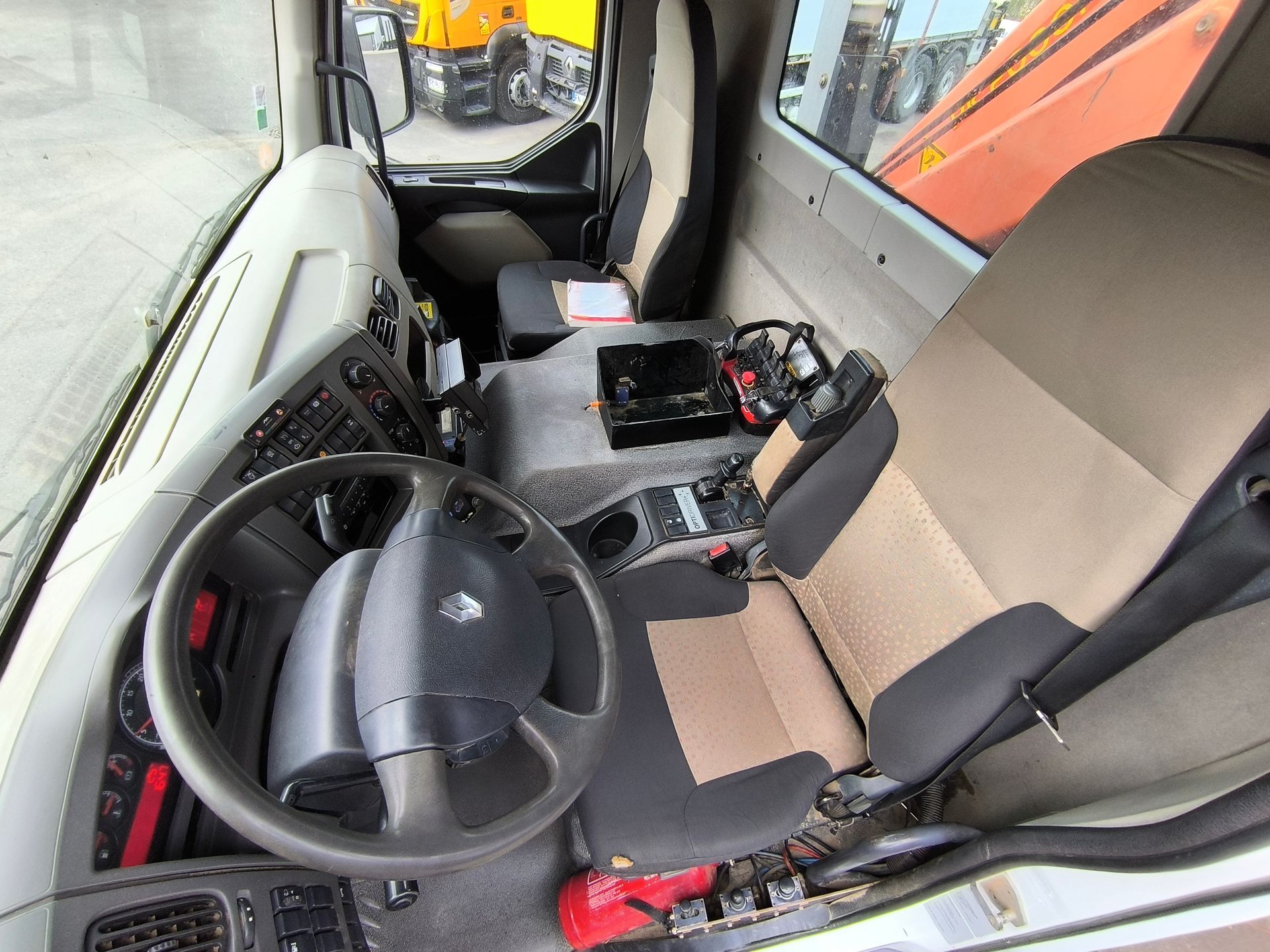 Renault Kerax 460 grue Palfinger PK 20