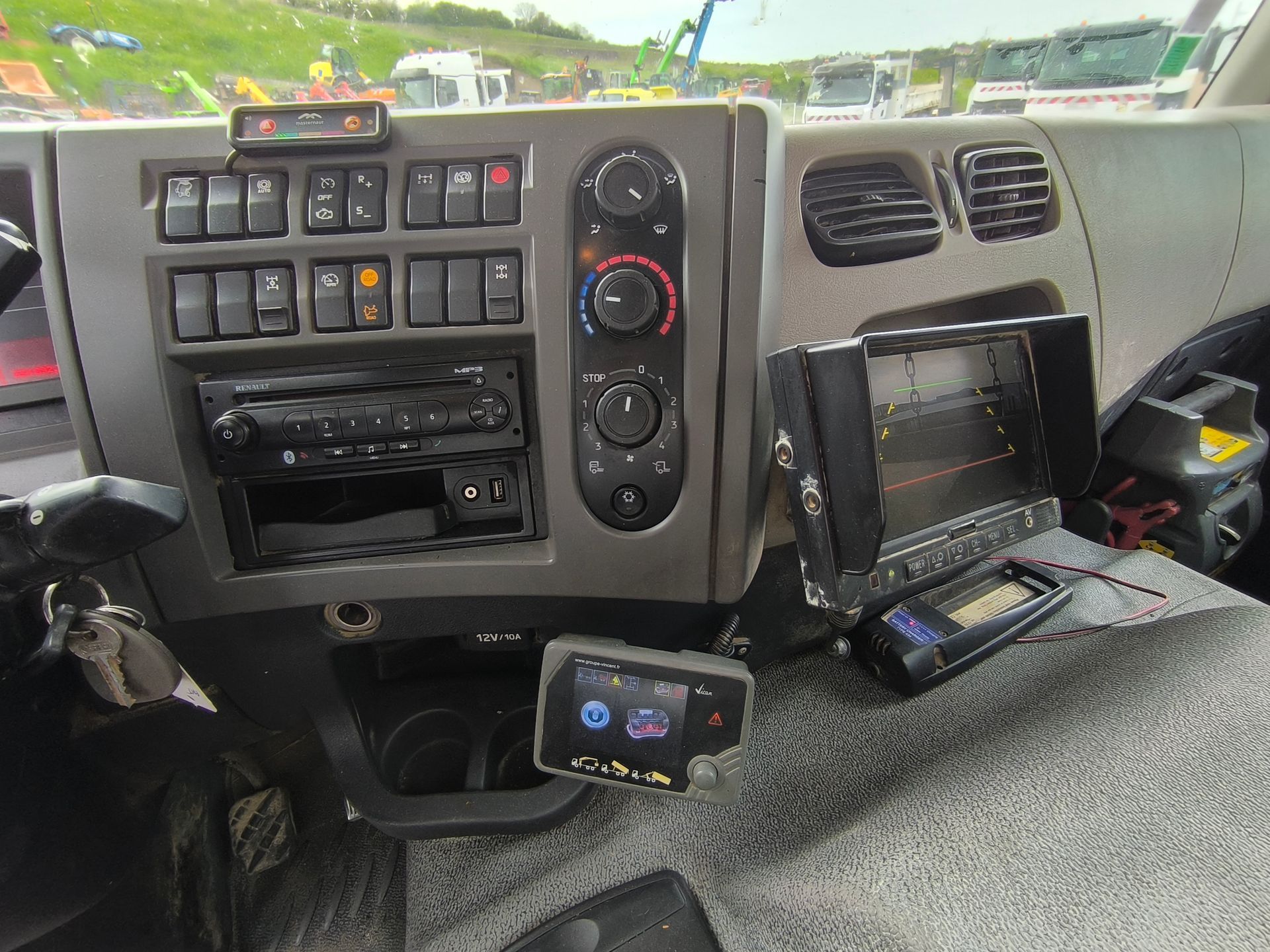 Renault Kerax 460 grue Palfinger PK 20