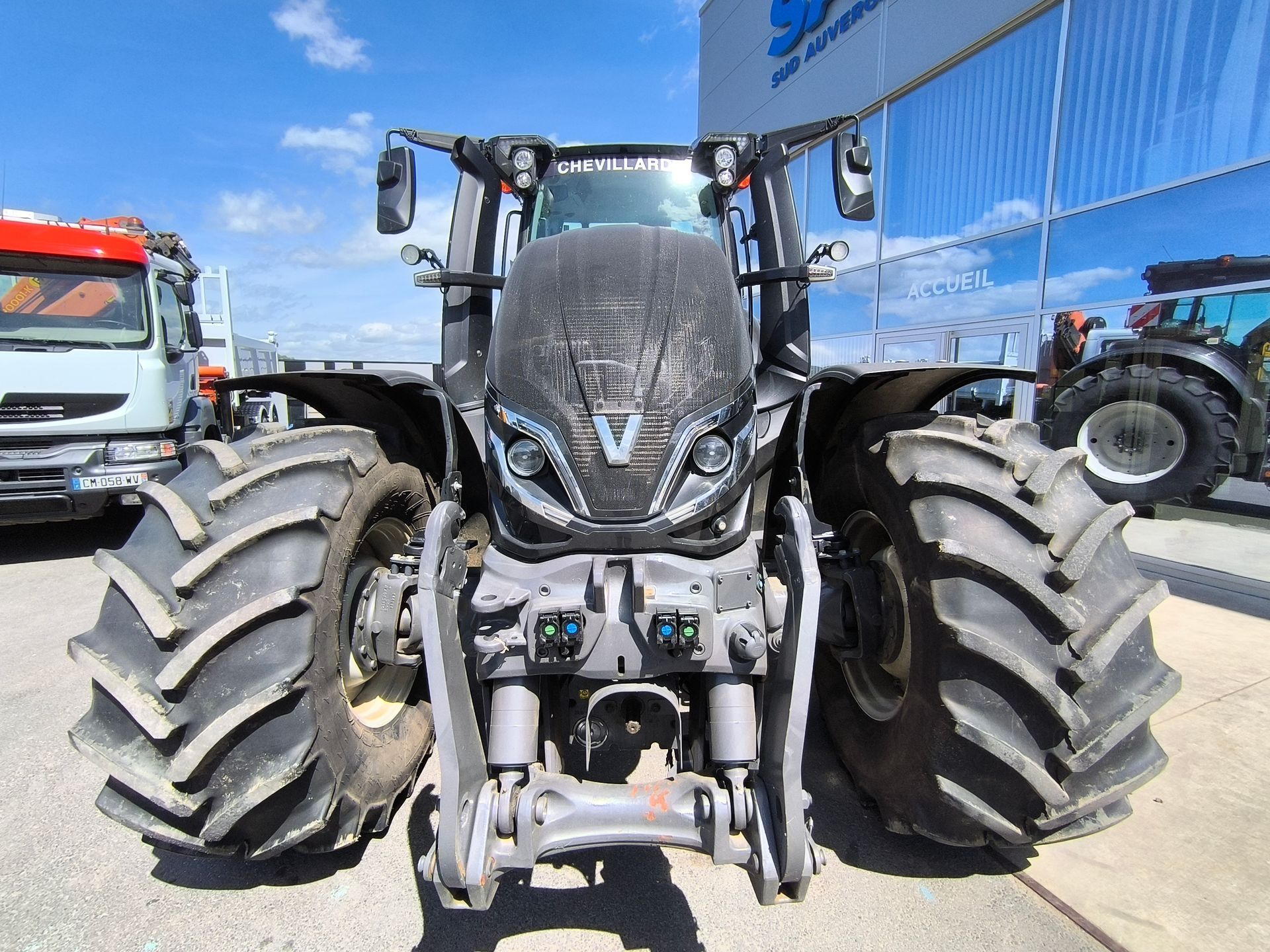 Valtra Q 285