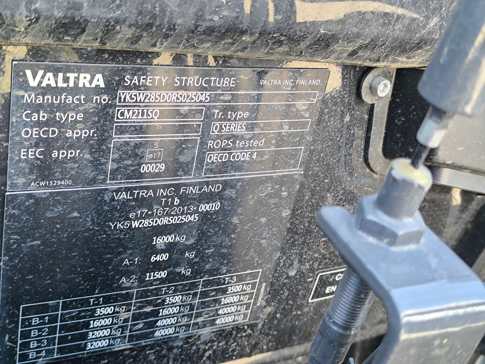 Valtra Q 285