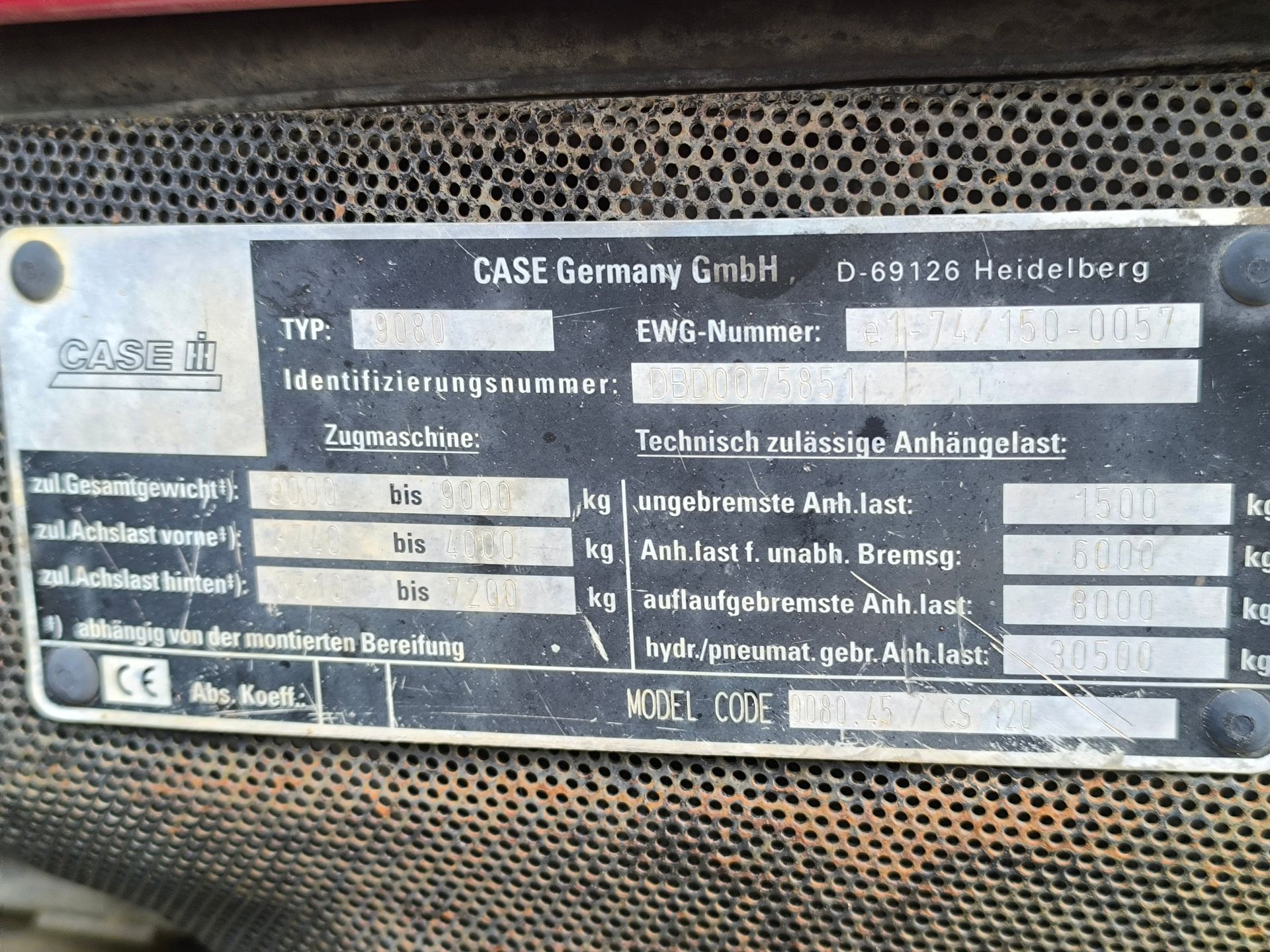 Case IH CS 120 + Chargeur avec godet croco