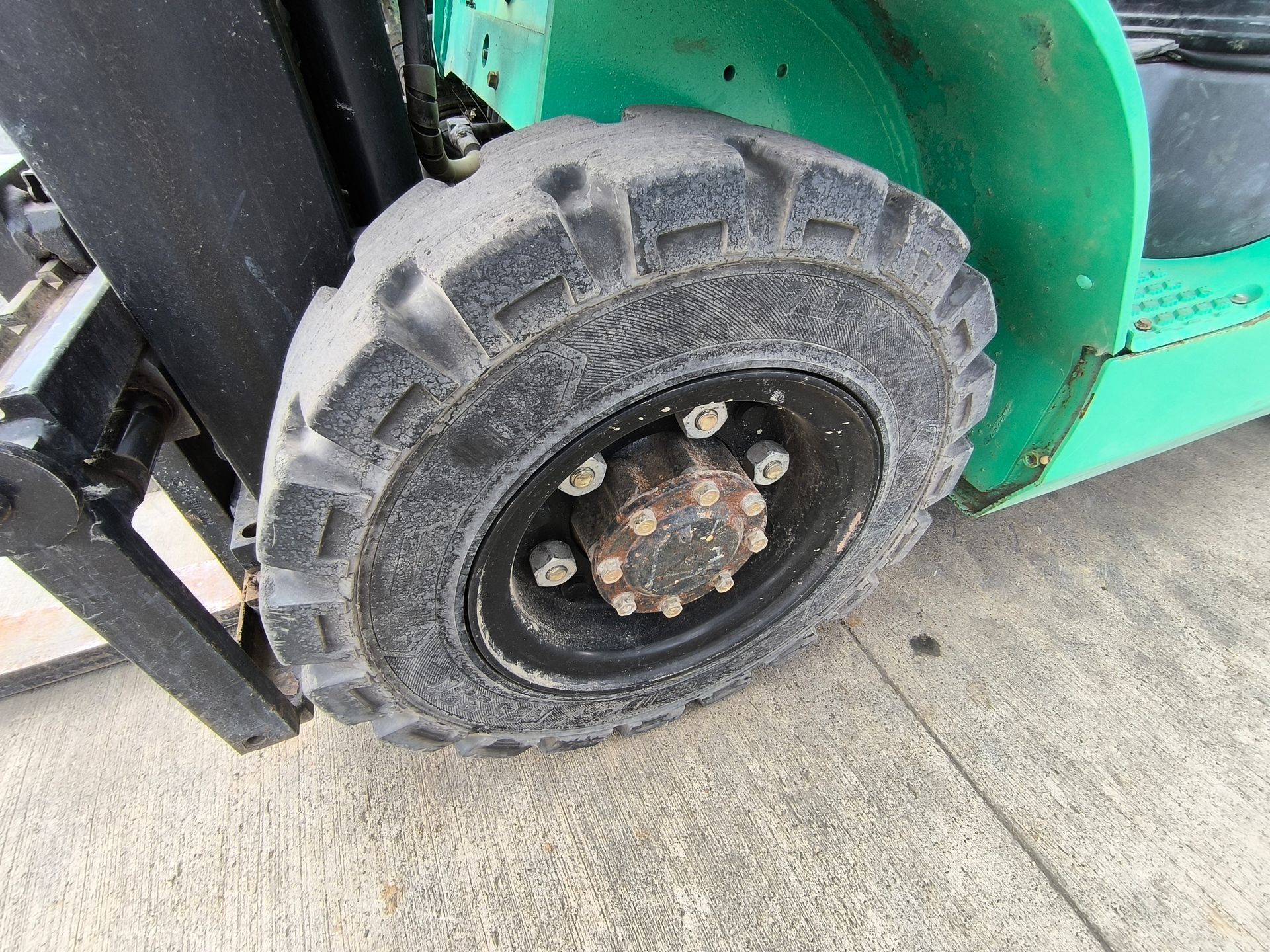 Mitsubishi FG25N à Gaz