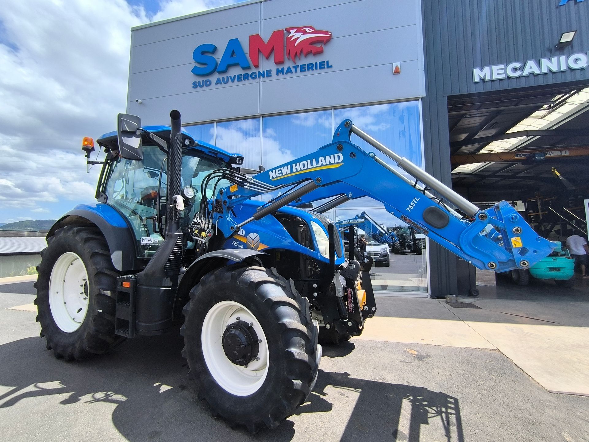 New Holland T6.145 + Chargeur