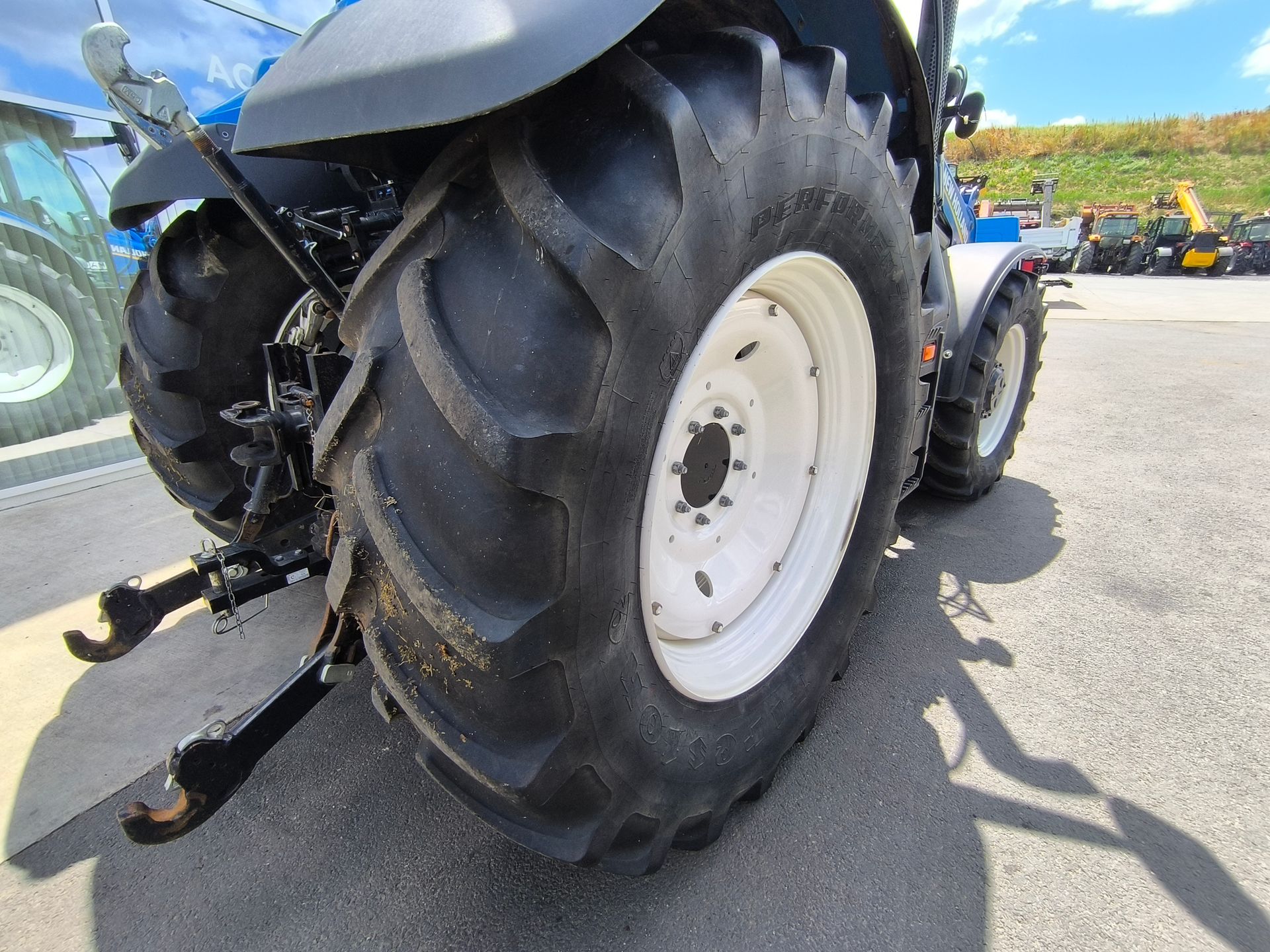 New Holland T6.145 + Chargeur