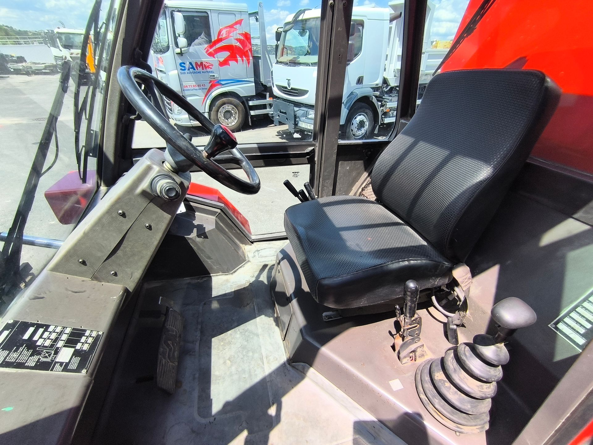 Manitou MC30-2