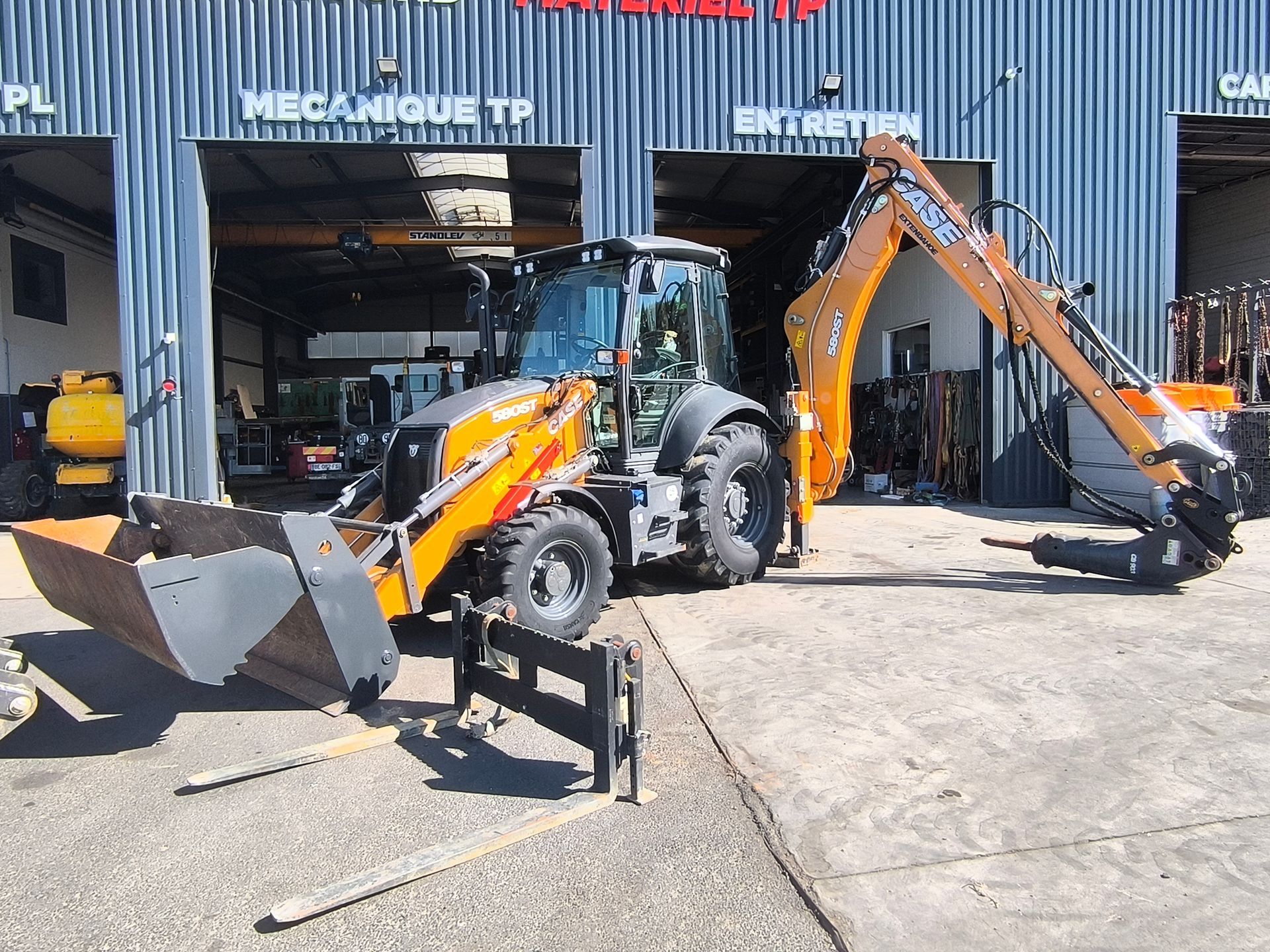 Tractopelle Case 580 ST