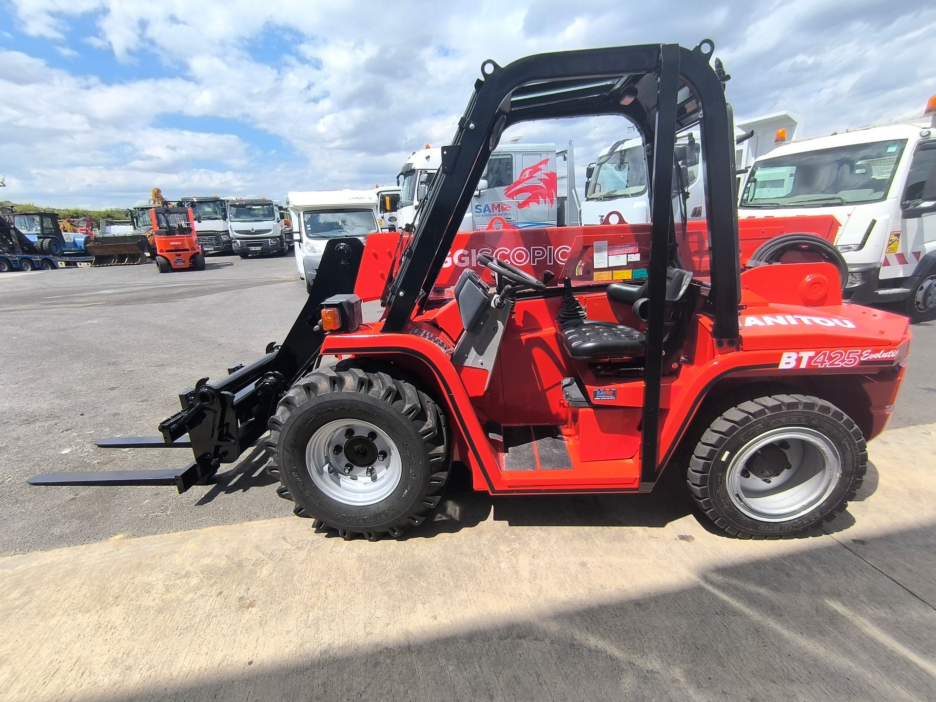 Manitou BT 425