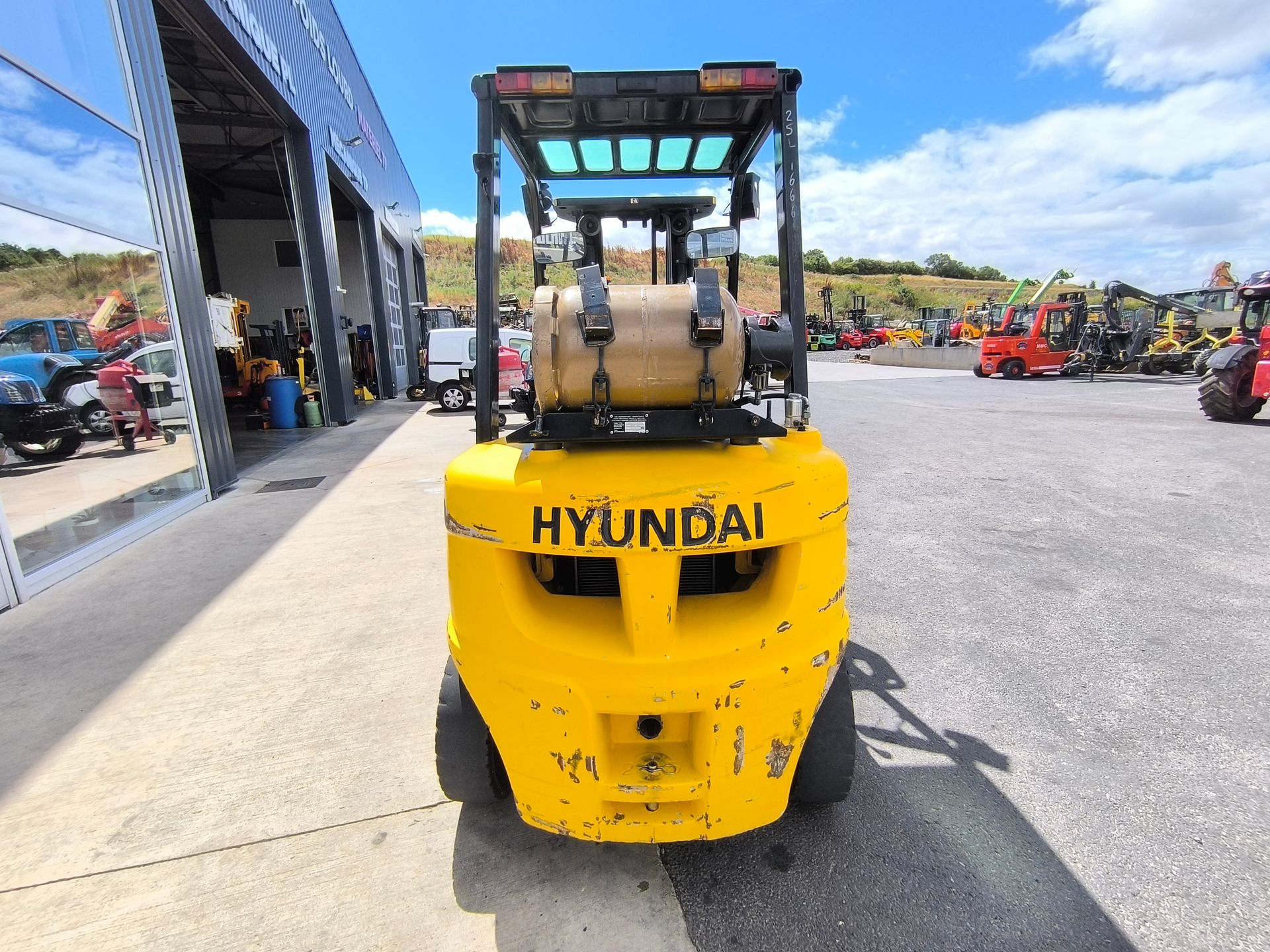 Hyundai 25L-7A