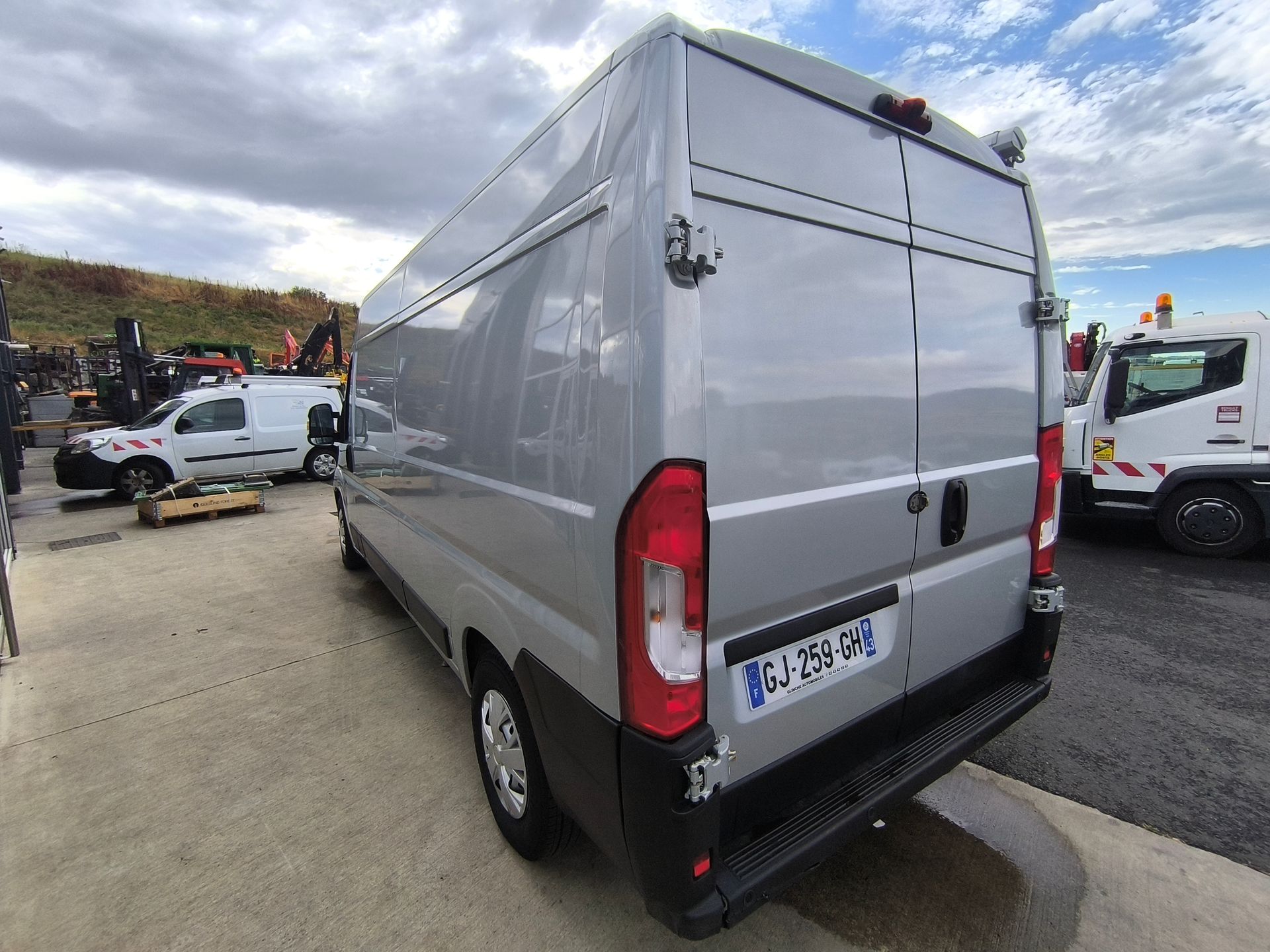 Opel Fourgon Atelier Tout équipé L2H2