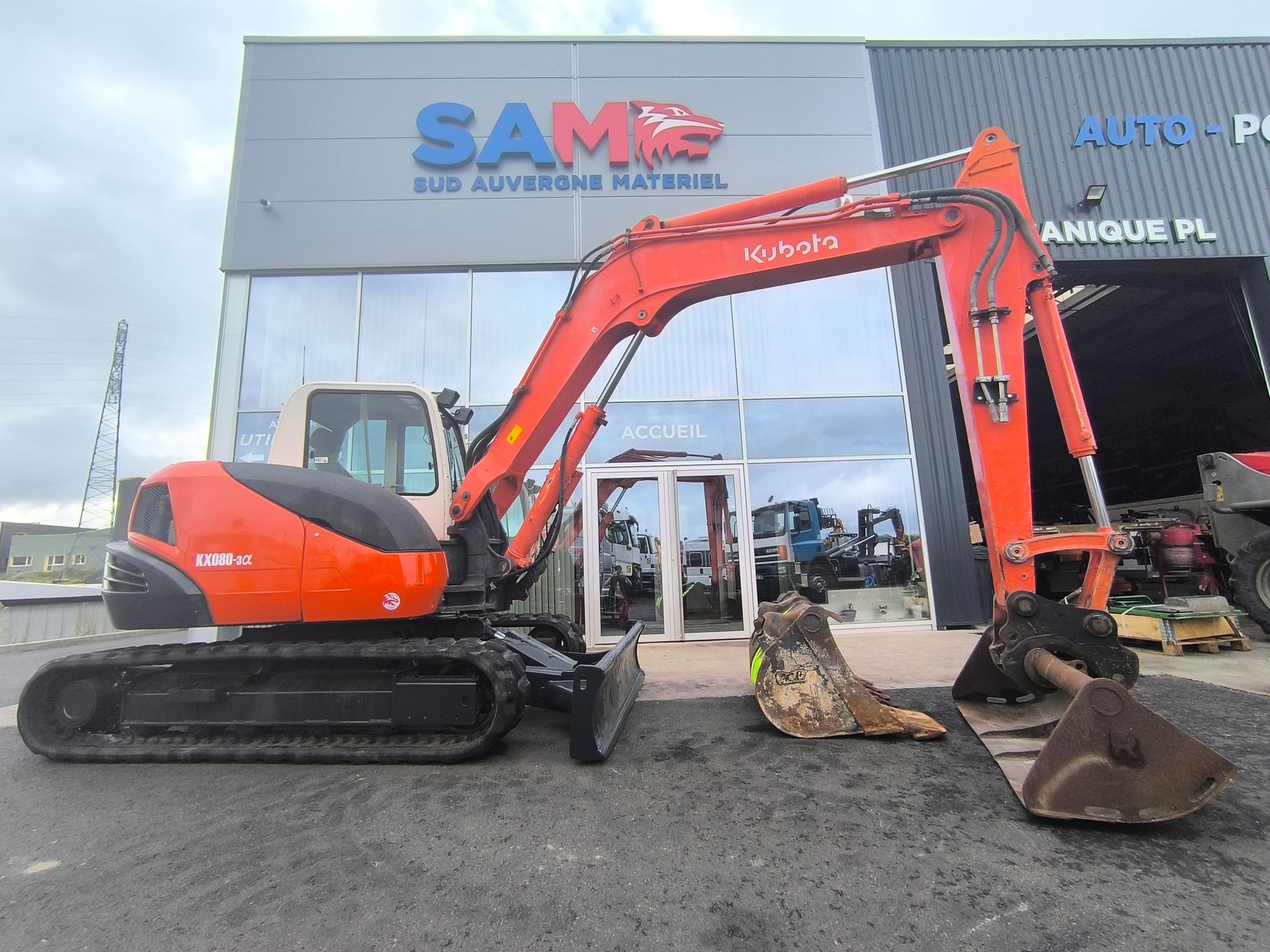 Kubota KX80-3