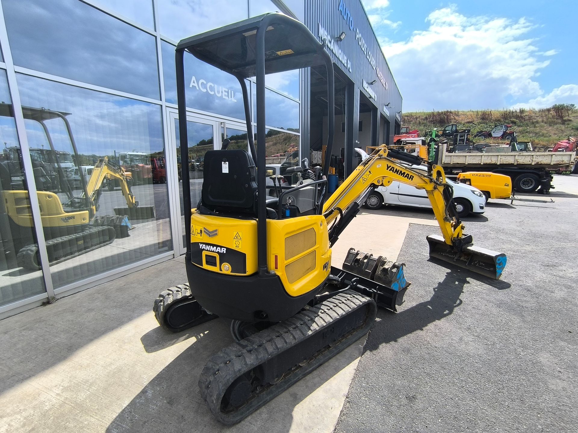 Yanmar VIO 17