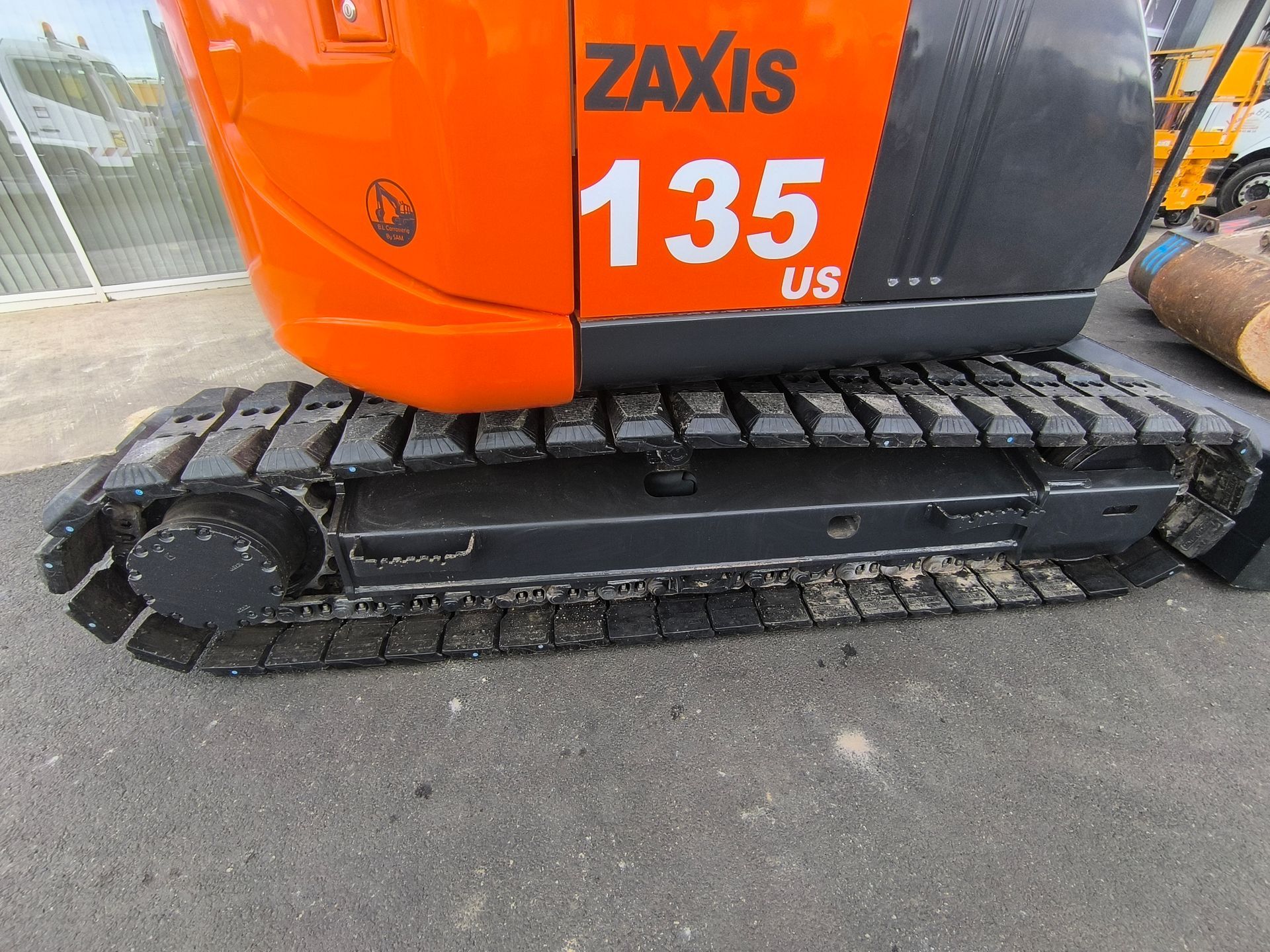 Hitachi ZX135US-5B