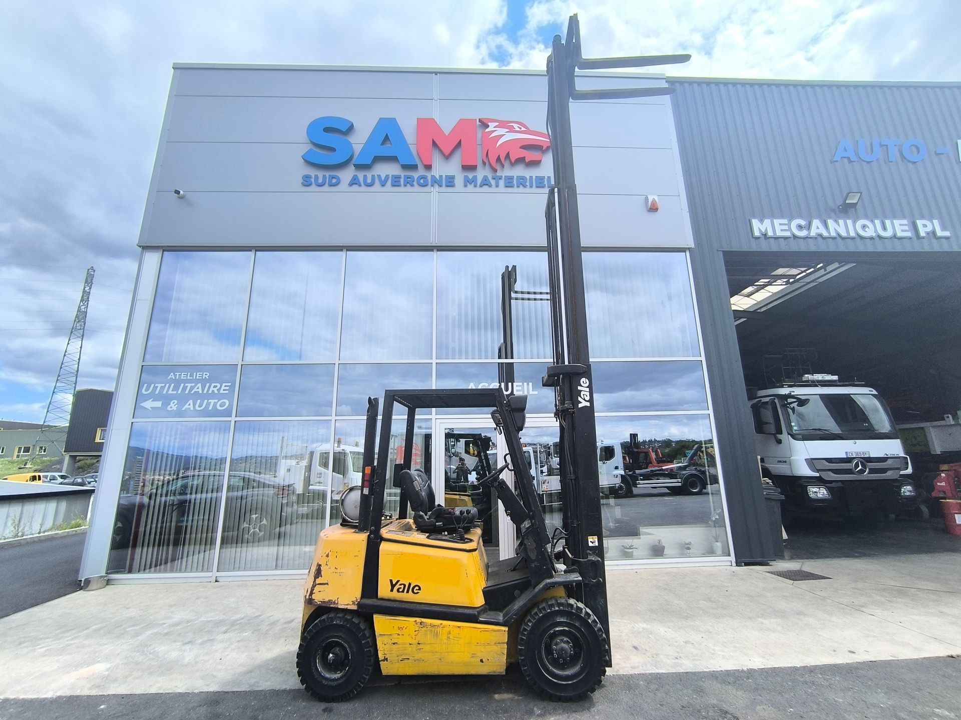 Chariot élévateur Yale GLP25TF à Gaz